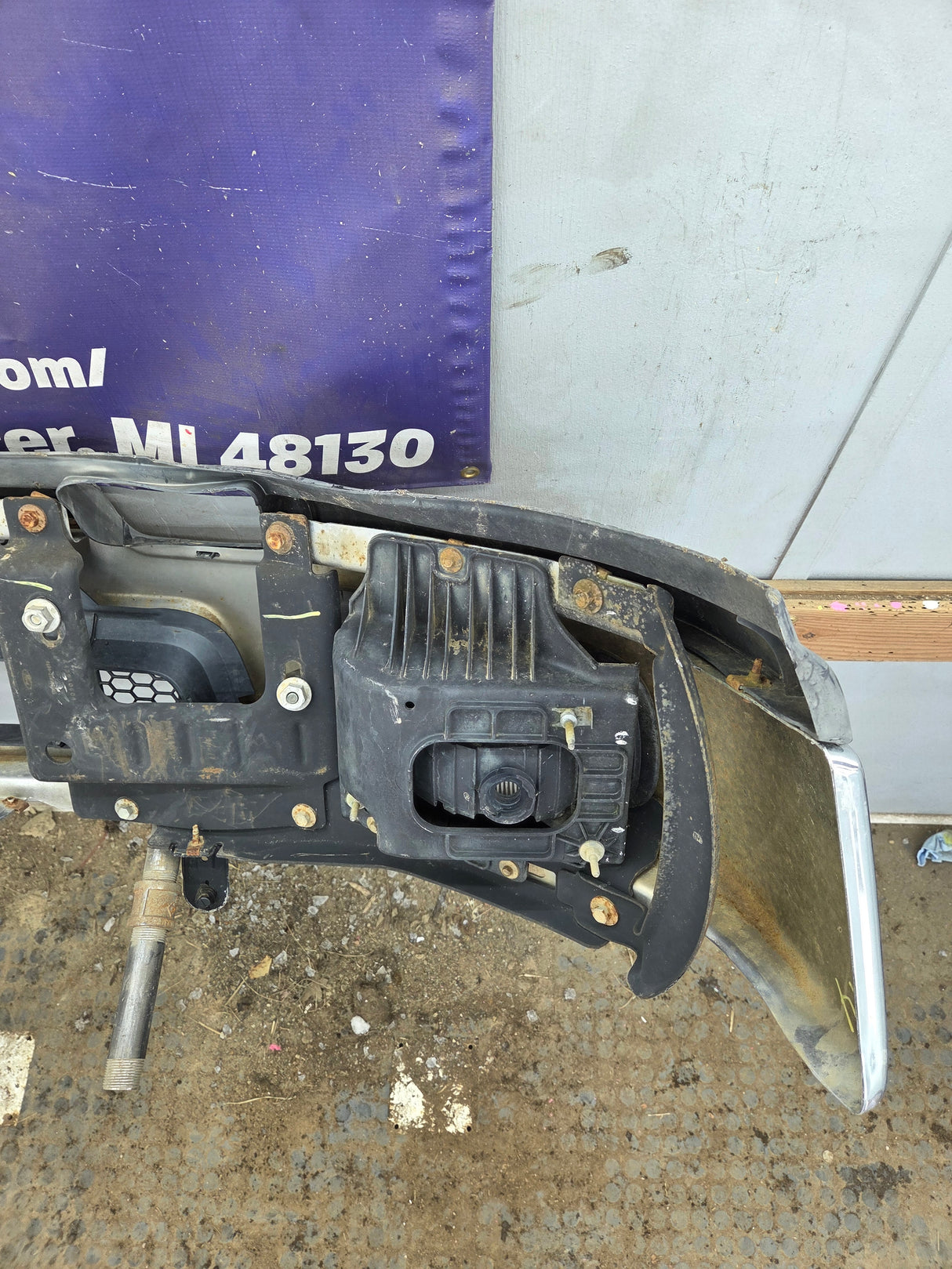 2004-2005 Ford F150 Front Bumper - Chrome