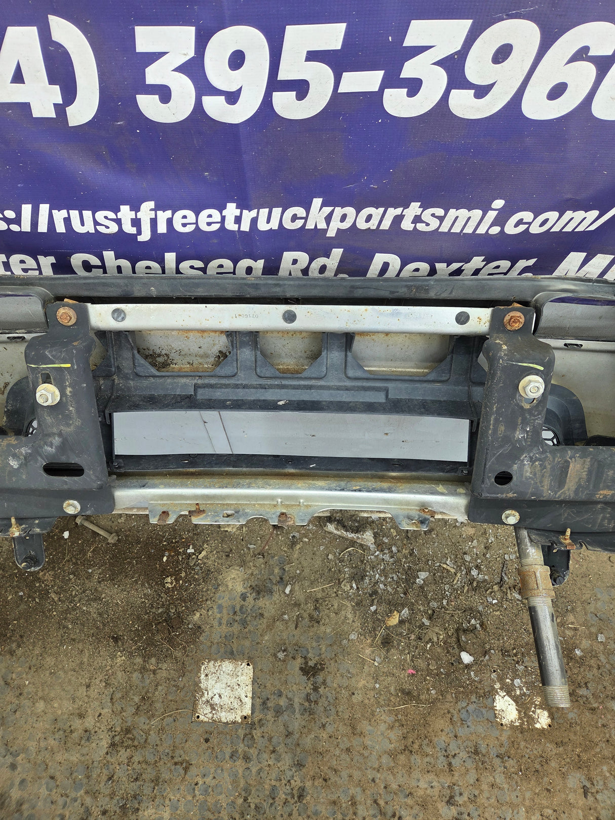 2004-2005 Ford F150 Front Bumper - Chrome