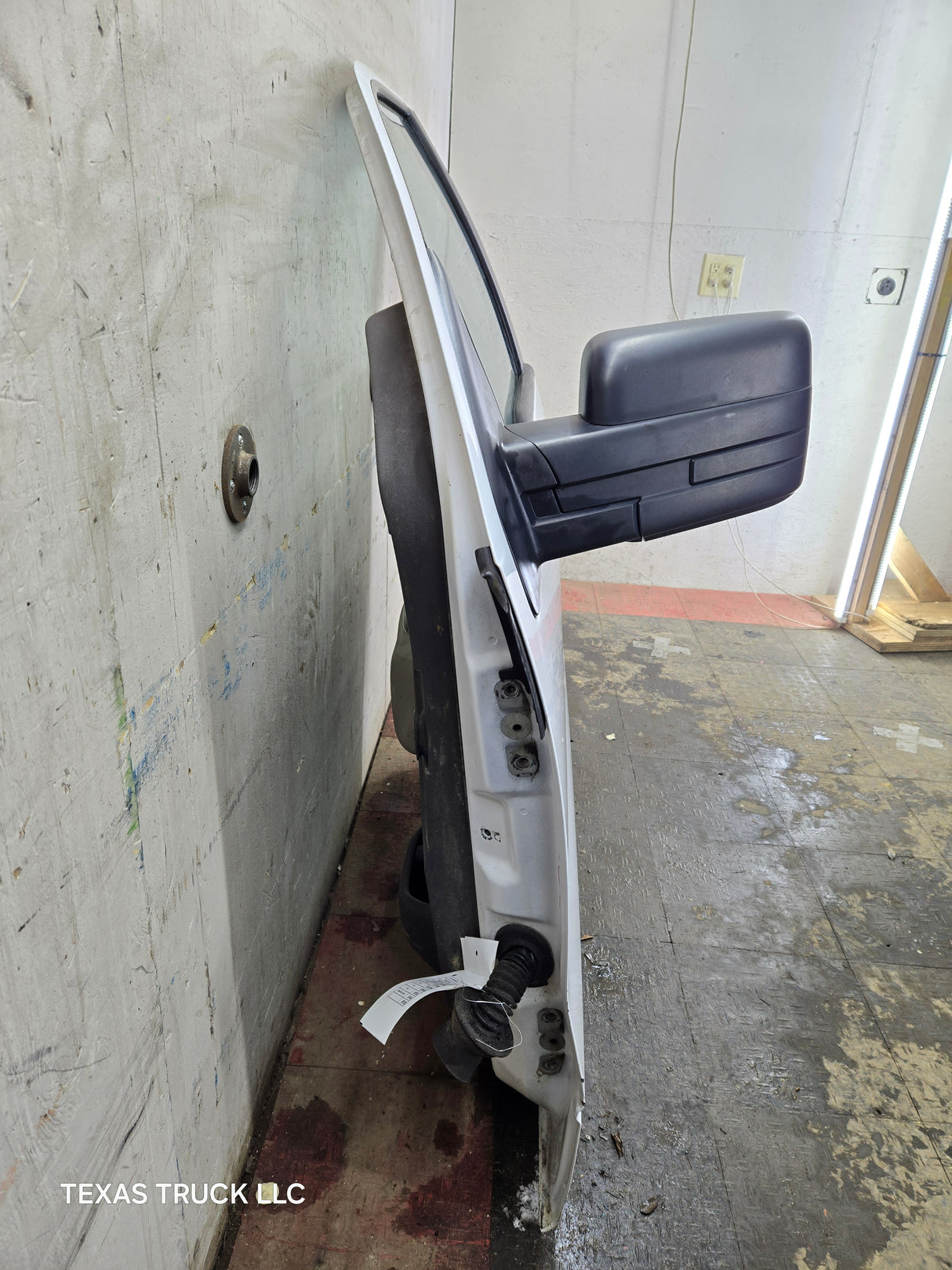 2009-2014 Ford F150 LH Driver Side Front Door