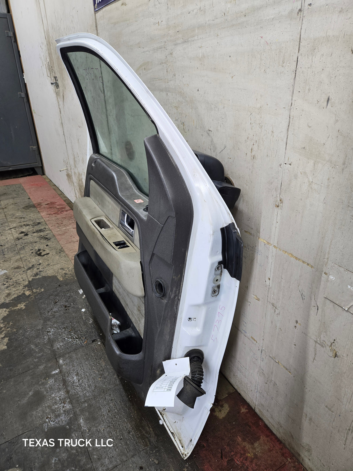 2009-2014 Ford F150 LH Driver Side Front Door