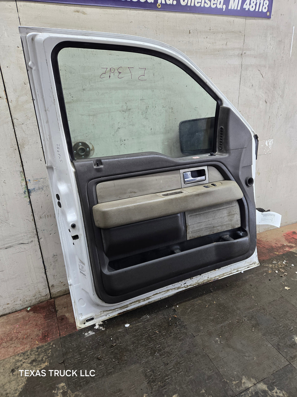 2009-2014 Ford F150 LH Driver Side Front Door