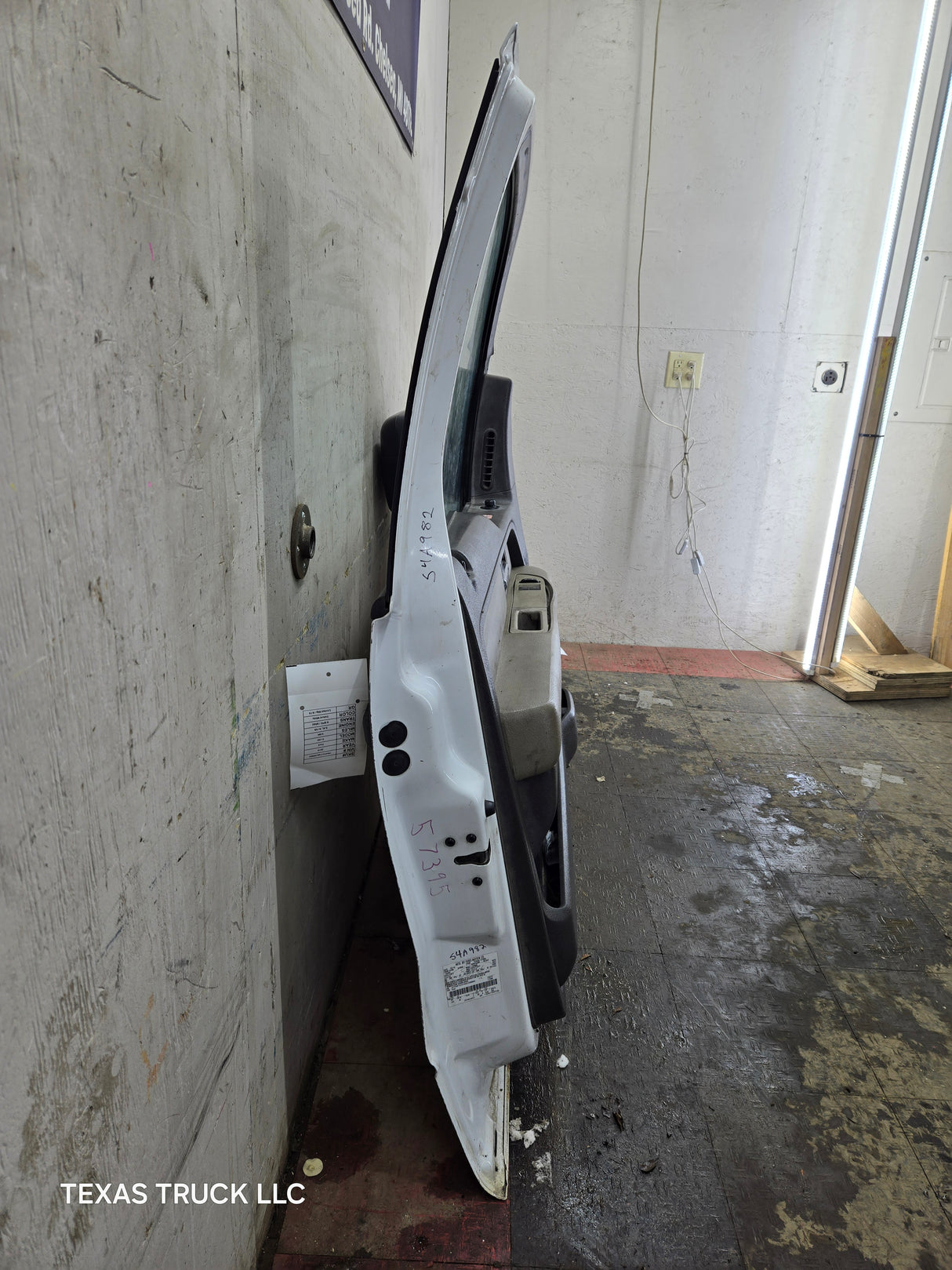 2009-2014 Ford F150 LH Driver Side Front Door