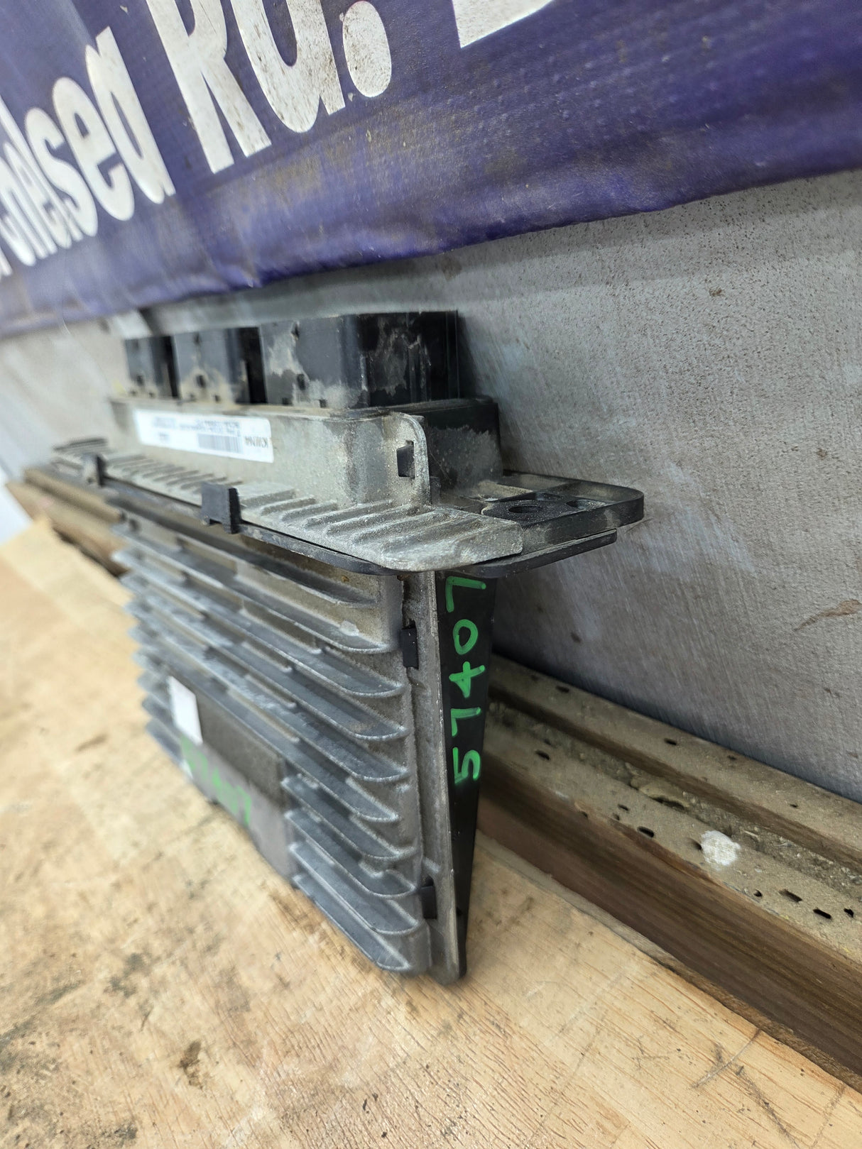 2013-2014 Ford F250 F350  6.2L PCM KWN4 / DC3A-12A650-AUE