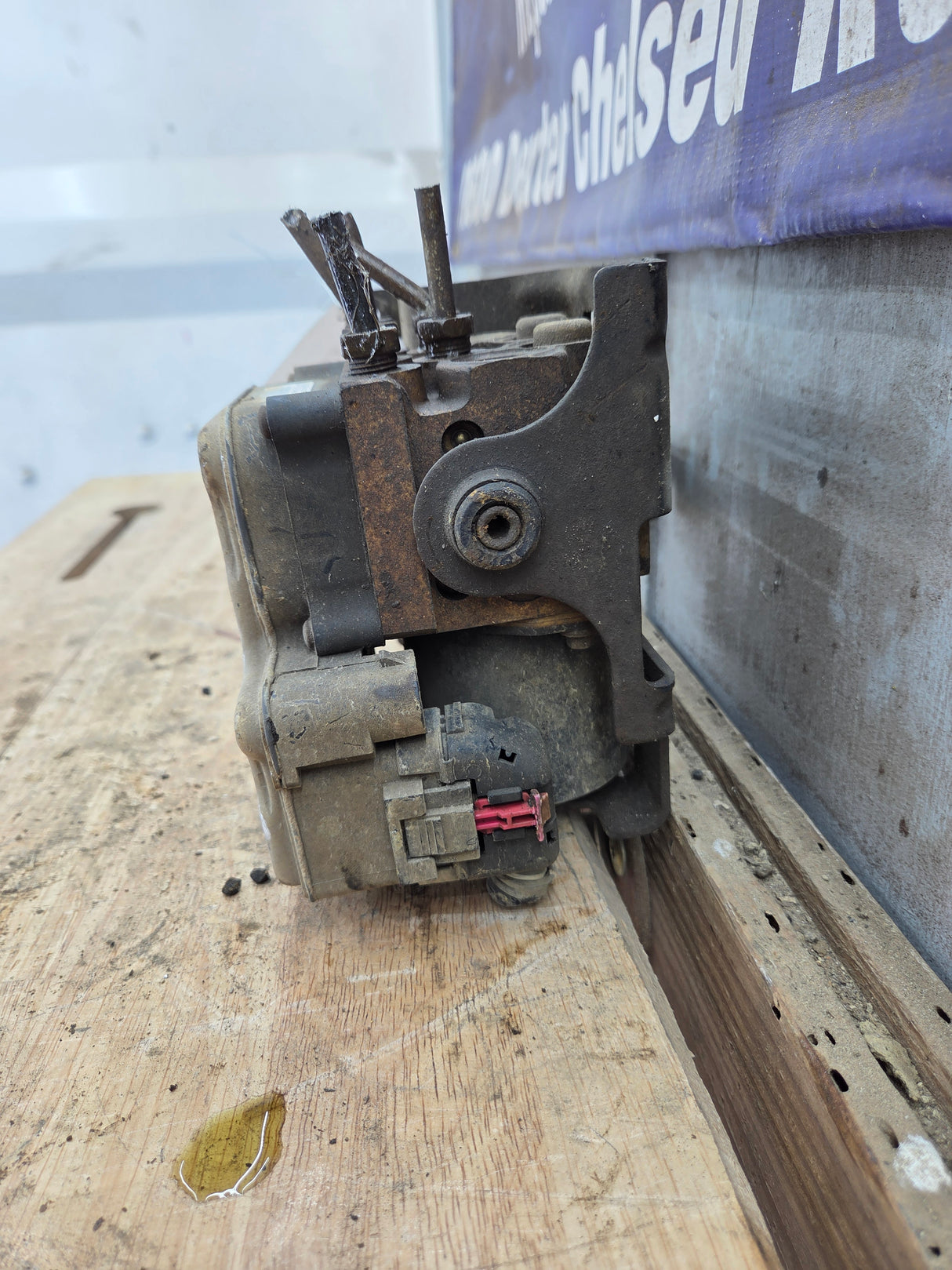 2001-2002 Chevrolet Silverado 2500 ABS Pump Module Control Assembly 13354720