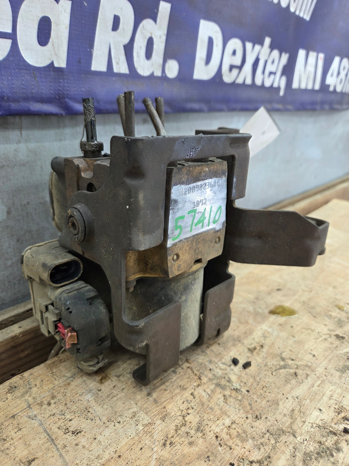 2001-2002 Chevrolet Silverado 2500 ABS Pump Module Control Assembly 13354720