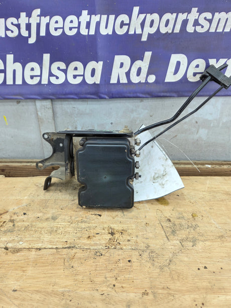 2015-2016 Ford F150 ABS Pump Module Control Assembly