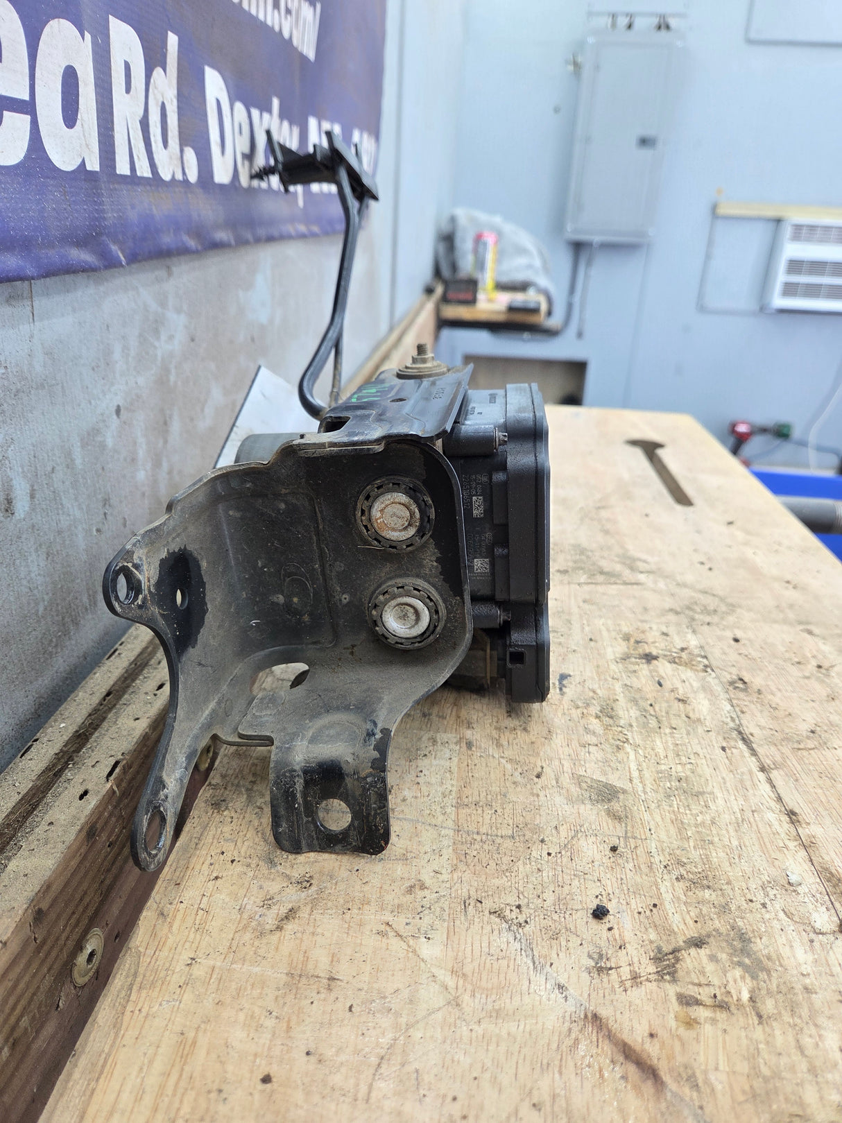 2015-2016 Ford F150 ABS Pump Module Control Assembly