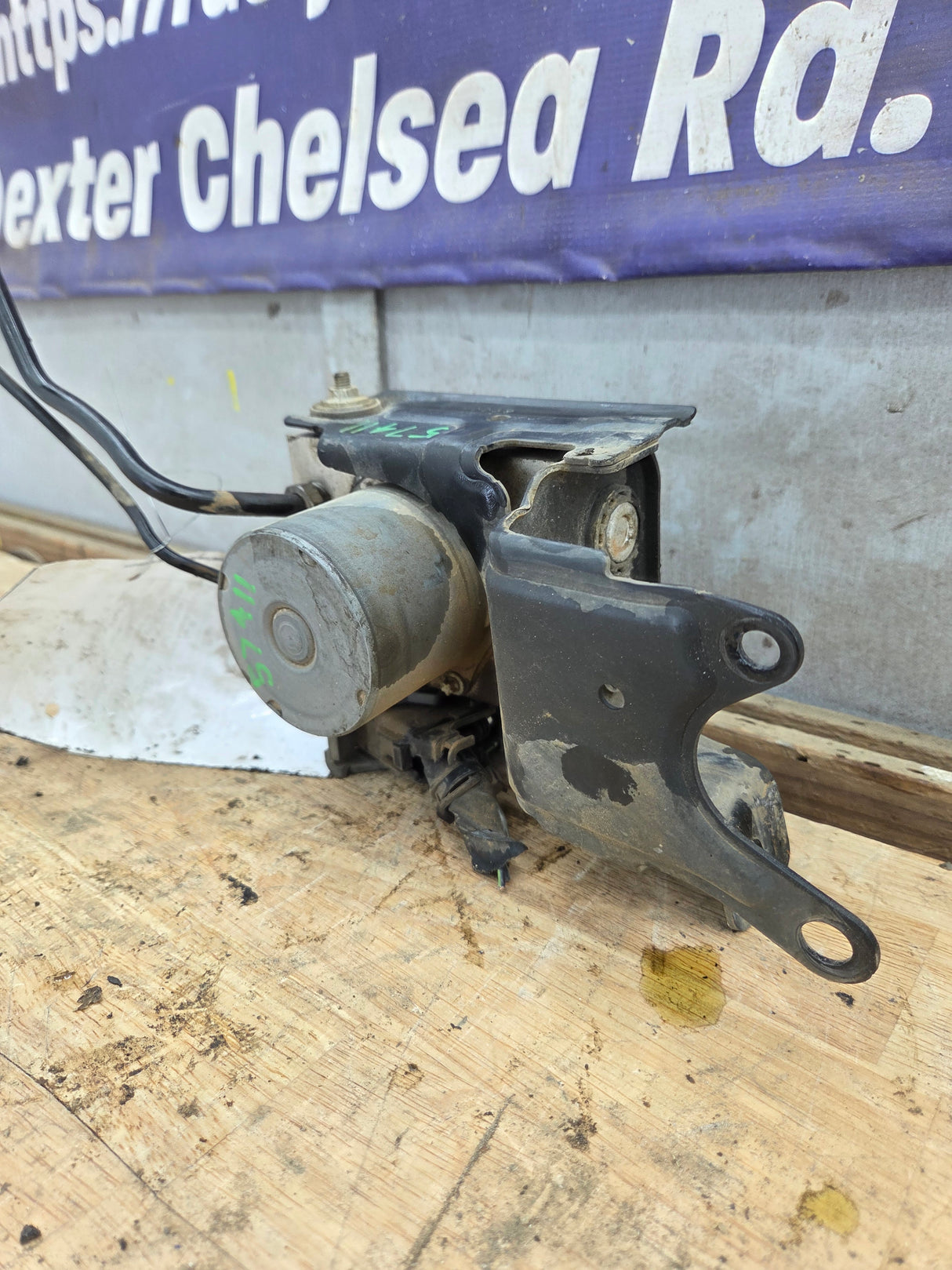 2015-2016 Ford F150 ABS Pump Module Control Assembly