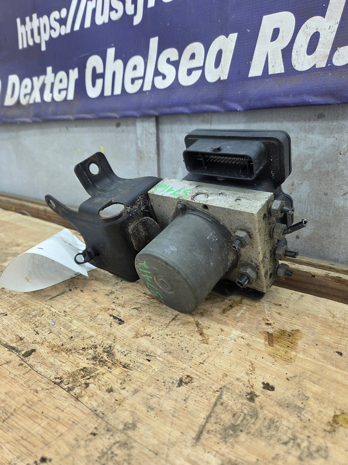 2015-2016 Ford F150 ABS Pump Module Control Assembly