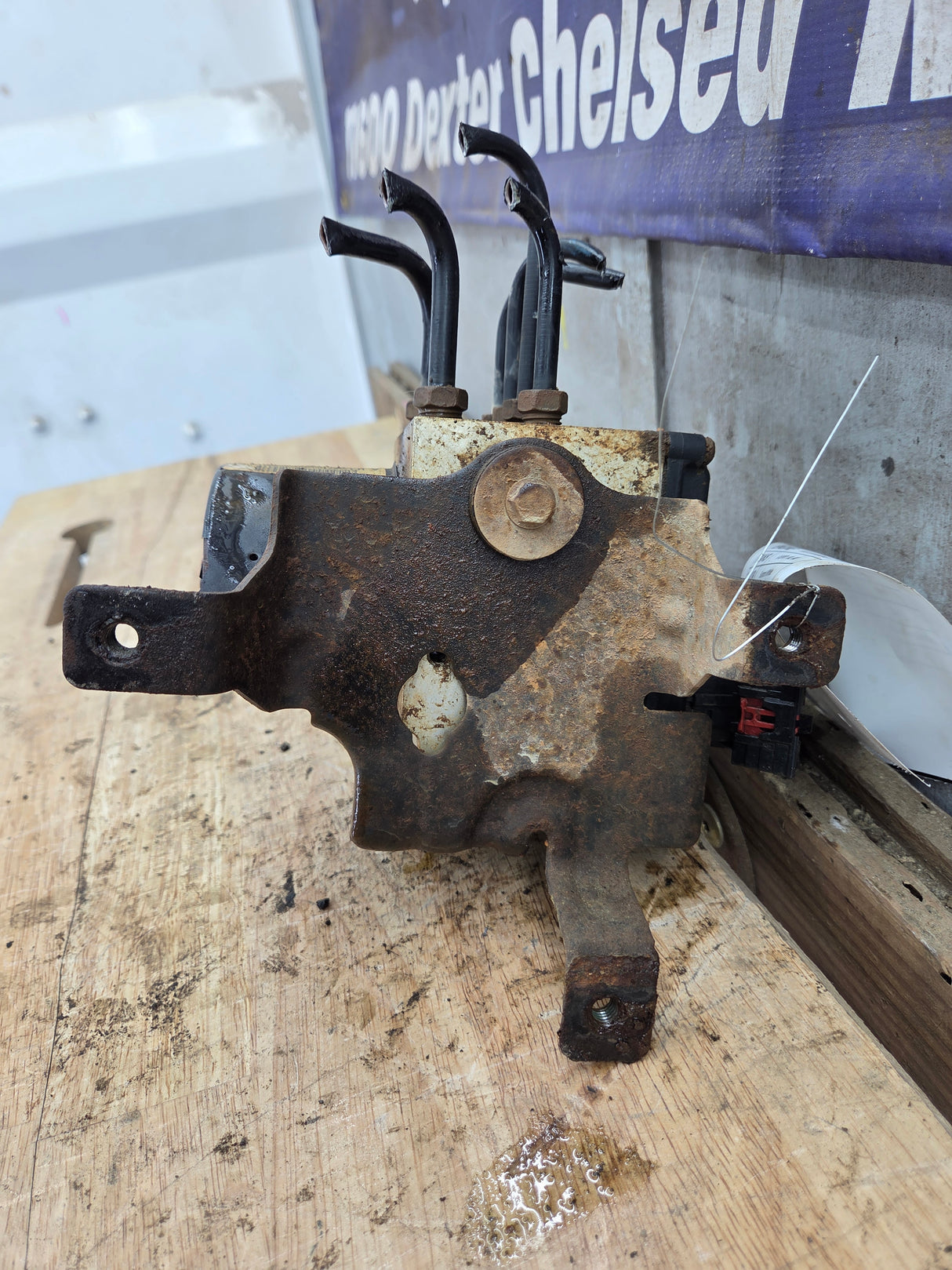 2012-2014 Chevrolet Silverado GMC 2500 3500 ABS Pump Module 4 Wheel ABS 22761034