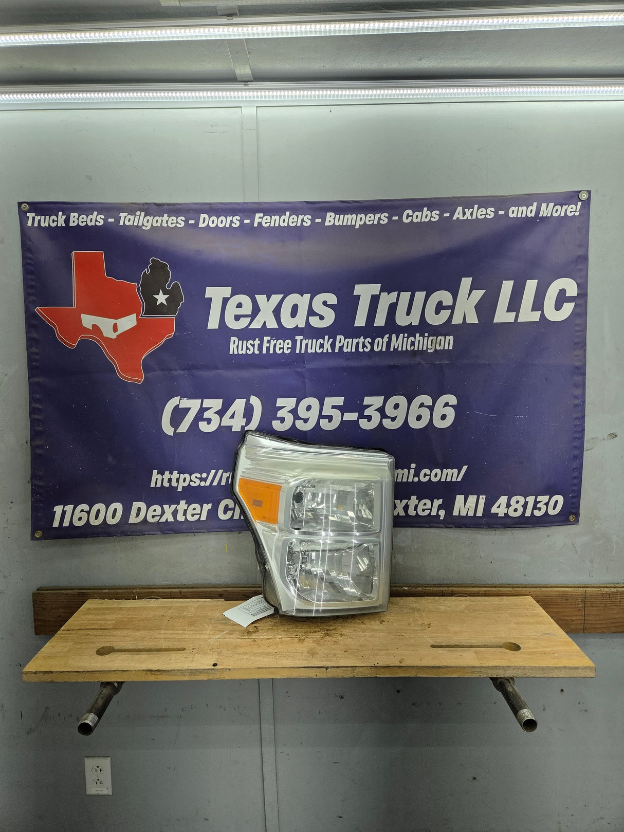 2011-2016 Ford Super Duty F250 F350 F450 F550 RH Passenger Side Headlight 6.7L Power Stroke 6.2L BC34-13005-A