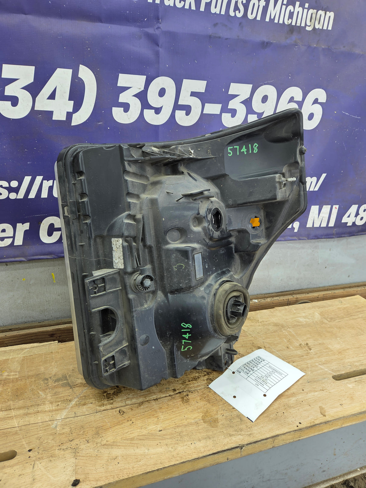 2011-2016 Ford Super Duty F250 F350 F450 F550 RH Passenger Side Headlight 6.7L Power Stroke 6.2L BC34-13005-A