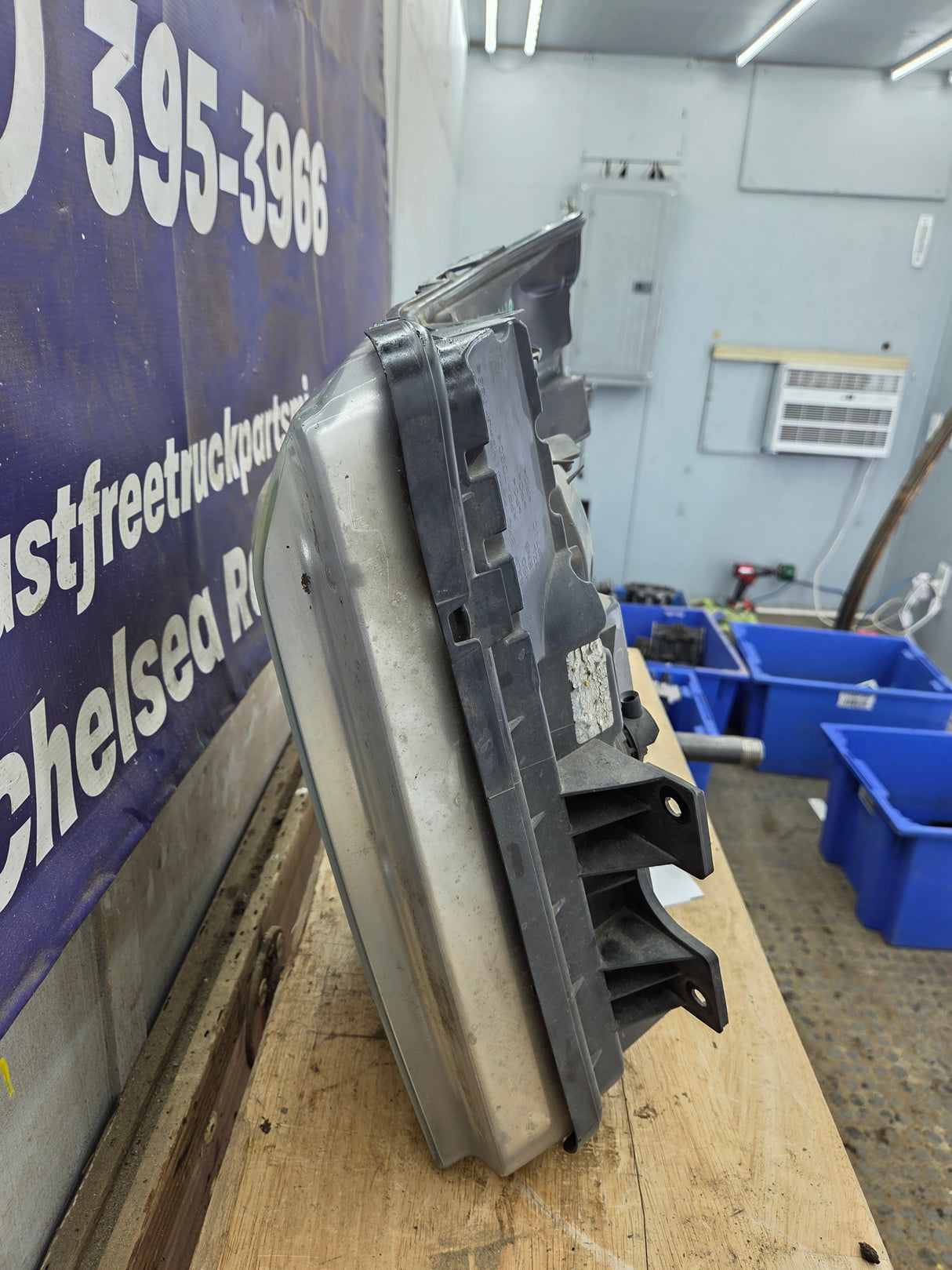 2011-2016 Ford Super Duty F250 F350 F450 F550 RH Passenger Side Headlight 6.7L Power Stroke 6.2L BC34-13005-A