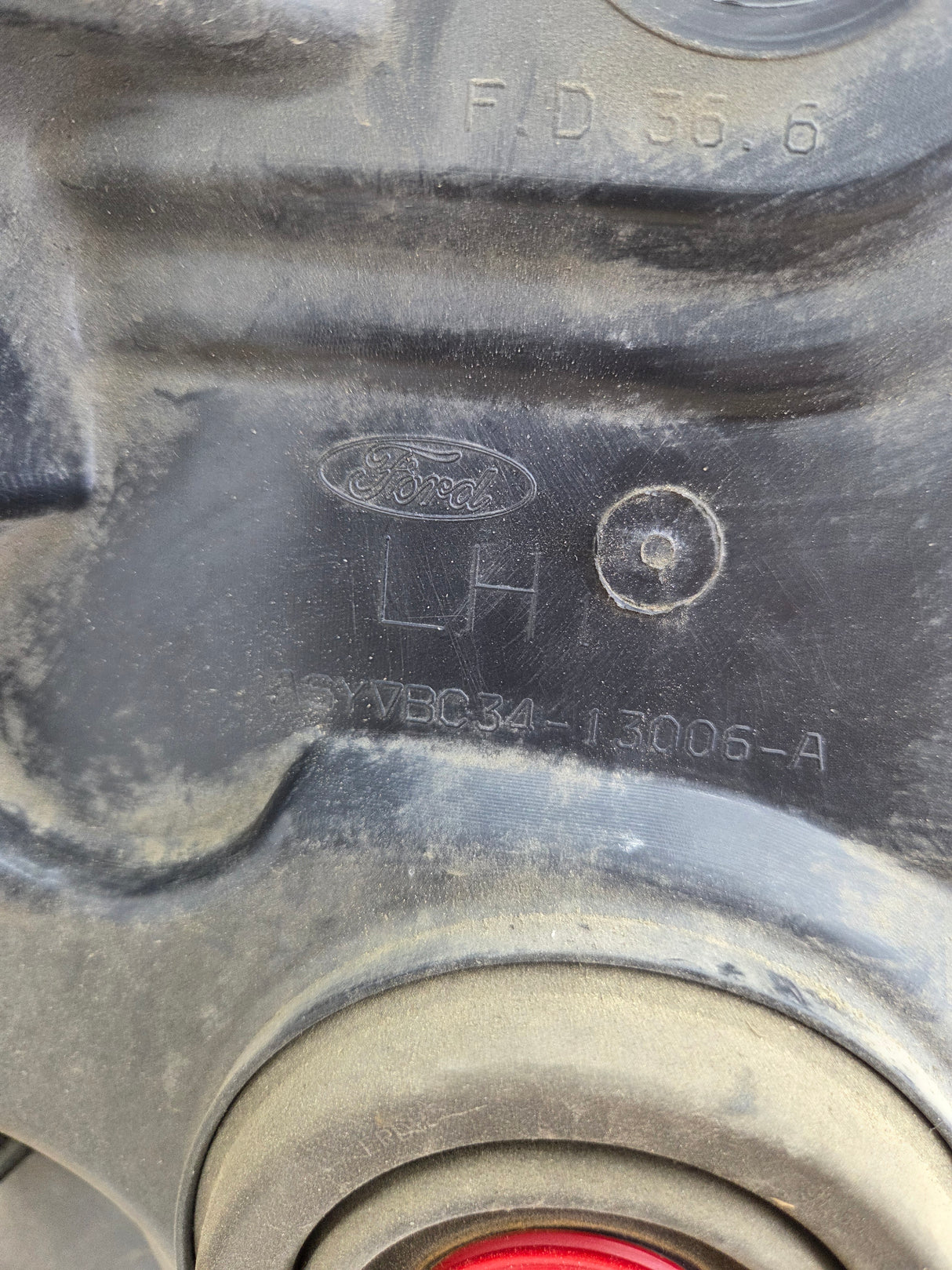 2011-2016 Ford Super Duty F250 F350 F450 F550 LH Driver Side Headlight BC34-13006-A 6.7L Power Stroke 6.2L Gas