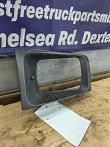 1999-2004 Ford Super Duty F250 F350 F450 F550 LH Driver Side Headlight Bezel Surround Trim Ring