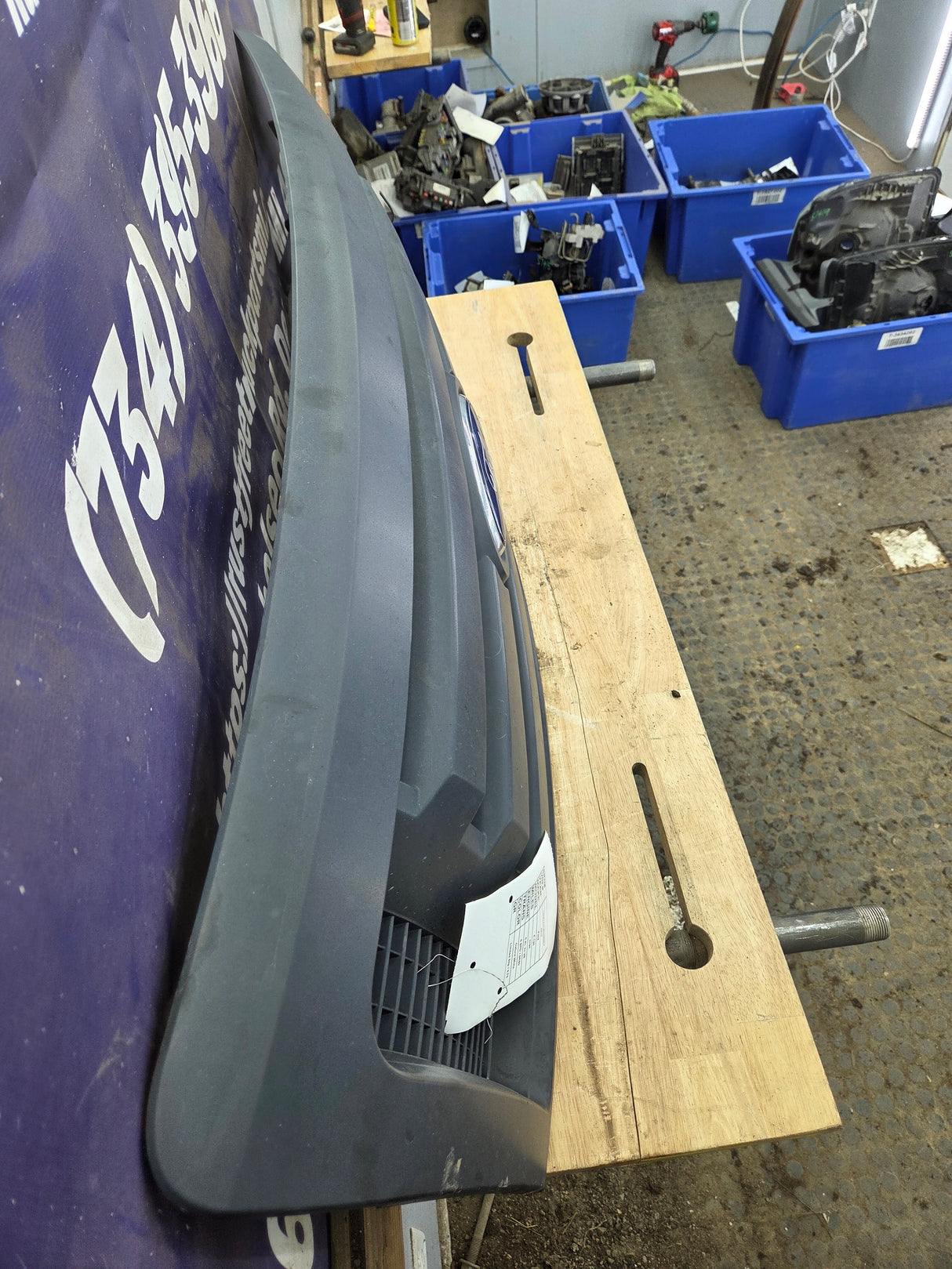 2009-2012 Ford F150 Grill XL - Black 9L3Z8200A