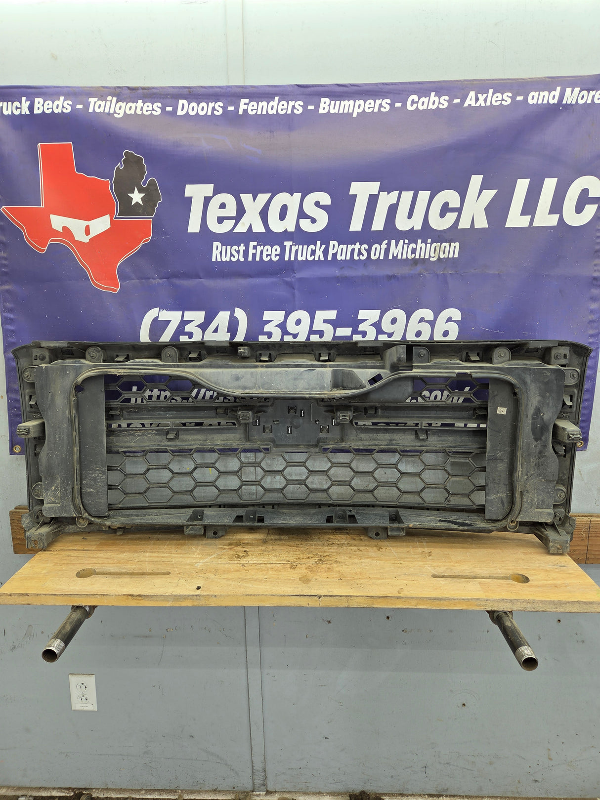 2014-2018 Chevrolet Silverado 1500 Grill - Black