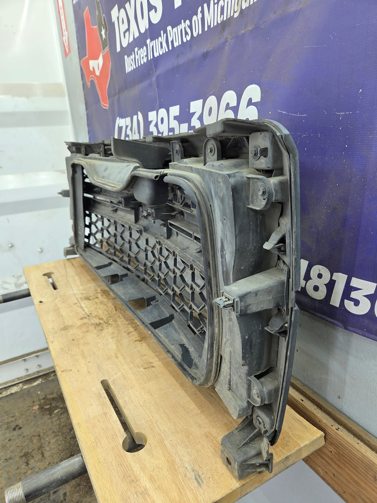 2014-2018 Chevrolet Silverado 1500 Grill - Black