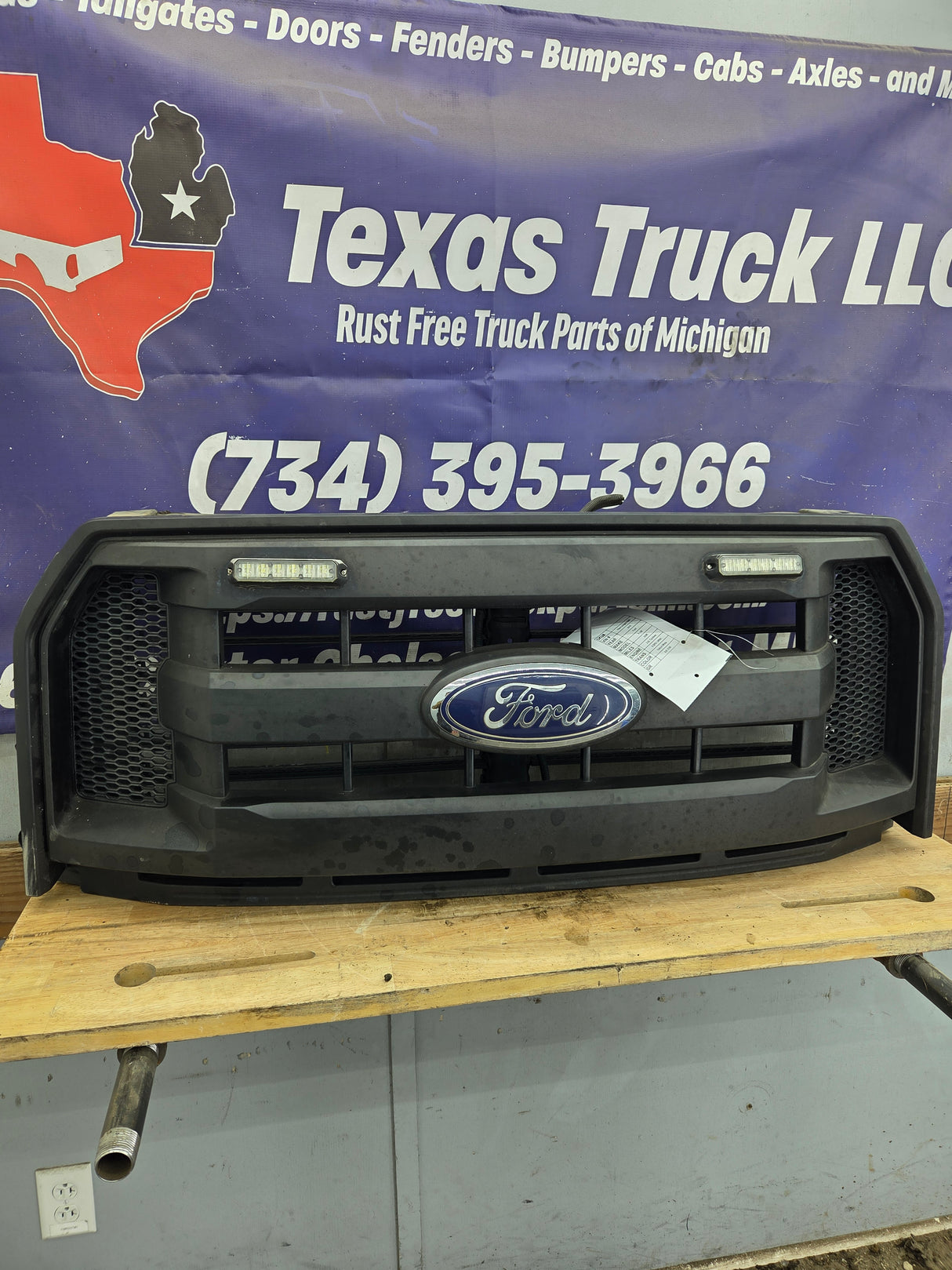 2015-2017 Ford F150 Grill W/Active Air Shutter - Matte Black FL3Z8200AA