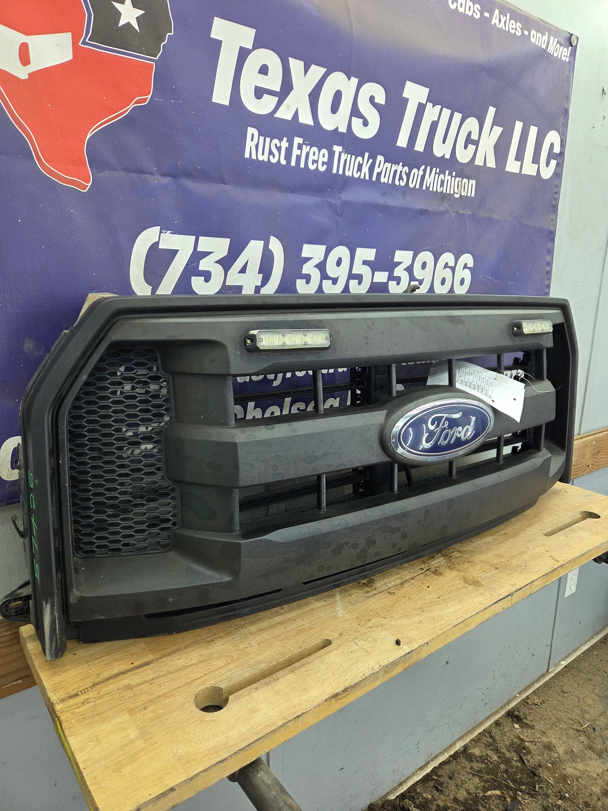 2015-2017 Ford F150 Grill W/Active Air Shutter - Matte Black FL3Z8200AA
