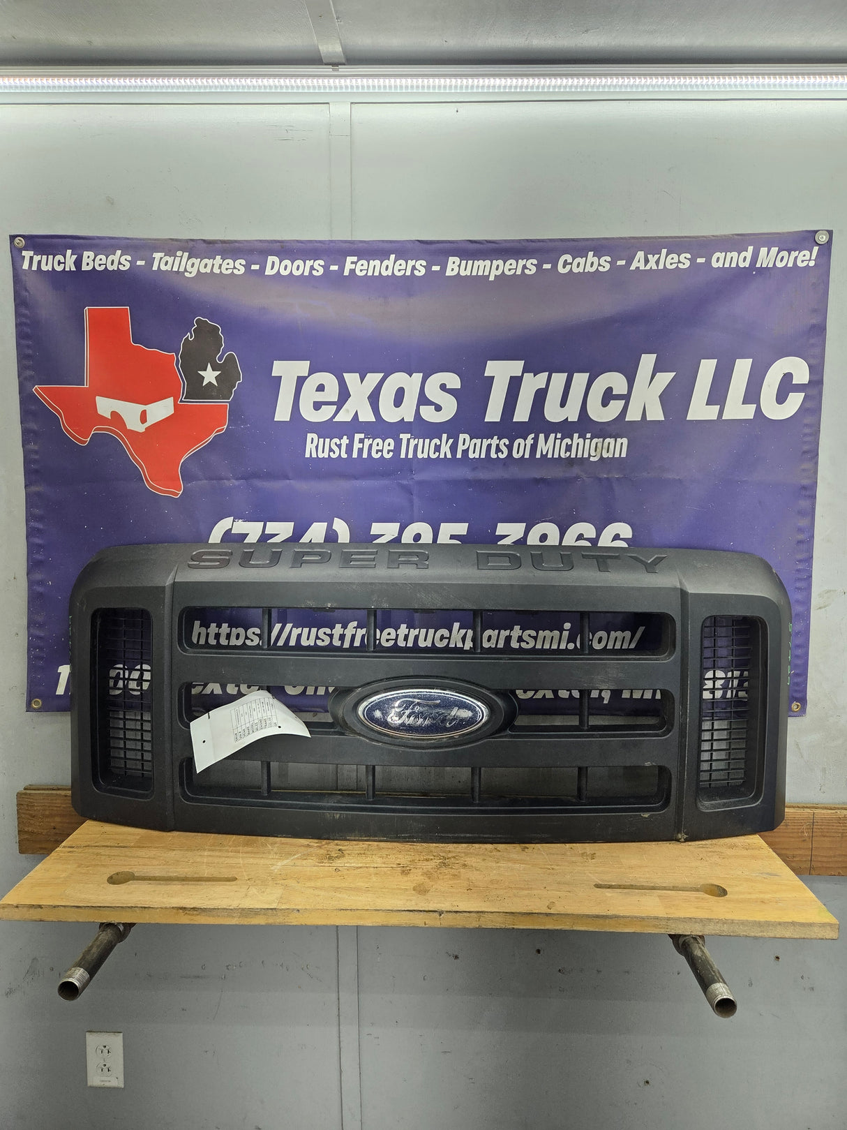 2008-2010 Ford Super Duty F250 F350 F450 F550 Grill Surround