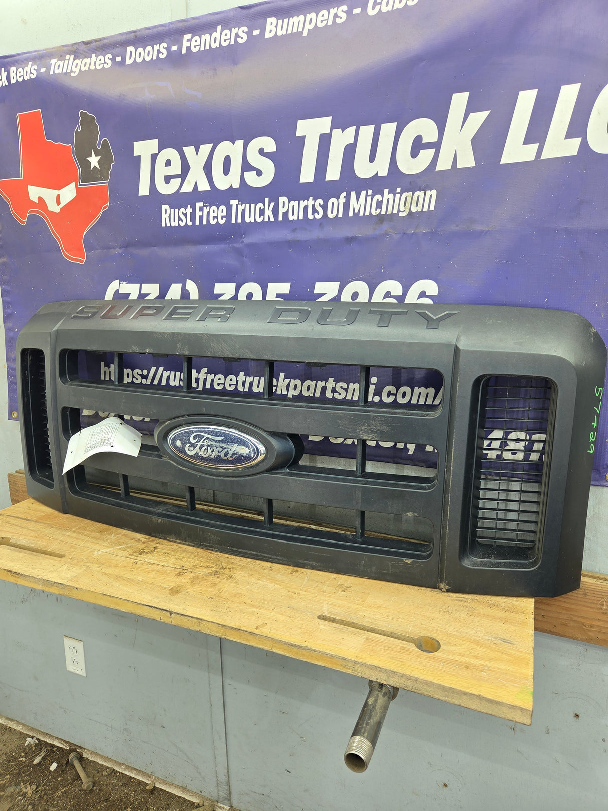 2008-2010 Ford Super Duty F250 F350 F450 F550 Grill Surround