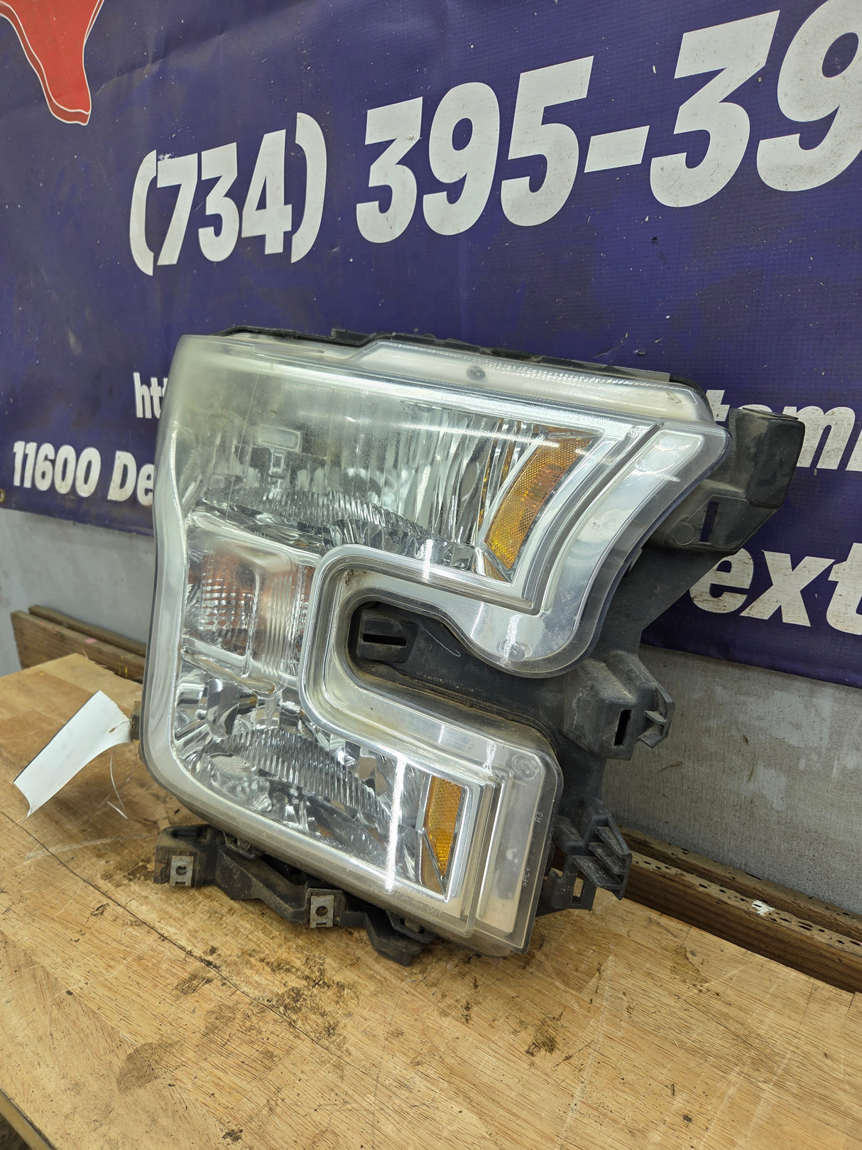 2015-2017 Ford F150 RH Passenger Side Headlight Halogen - FL3Z13008A-PFM