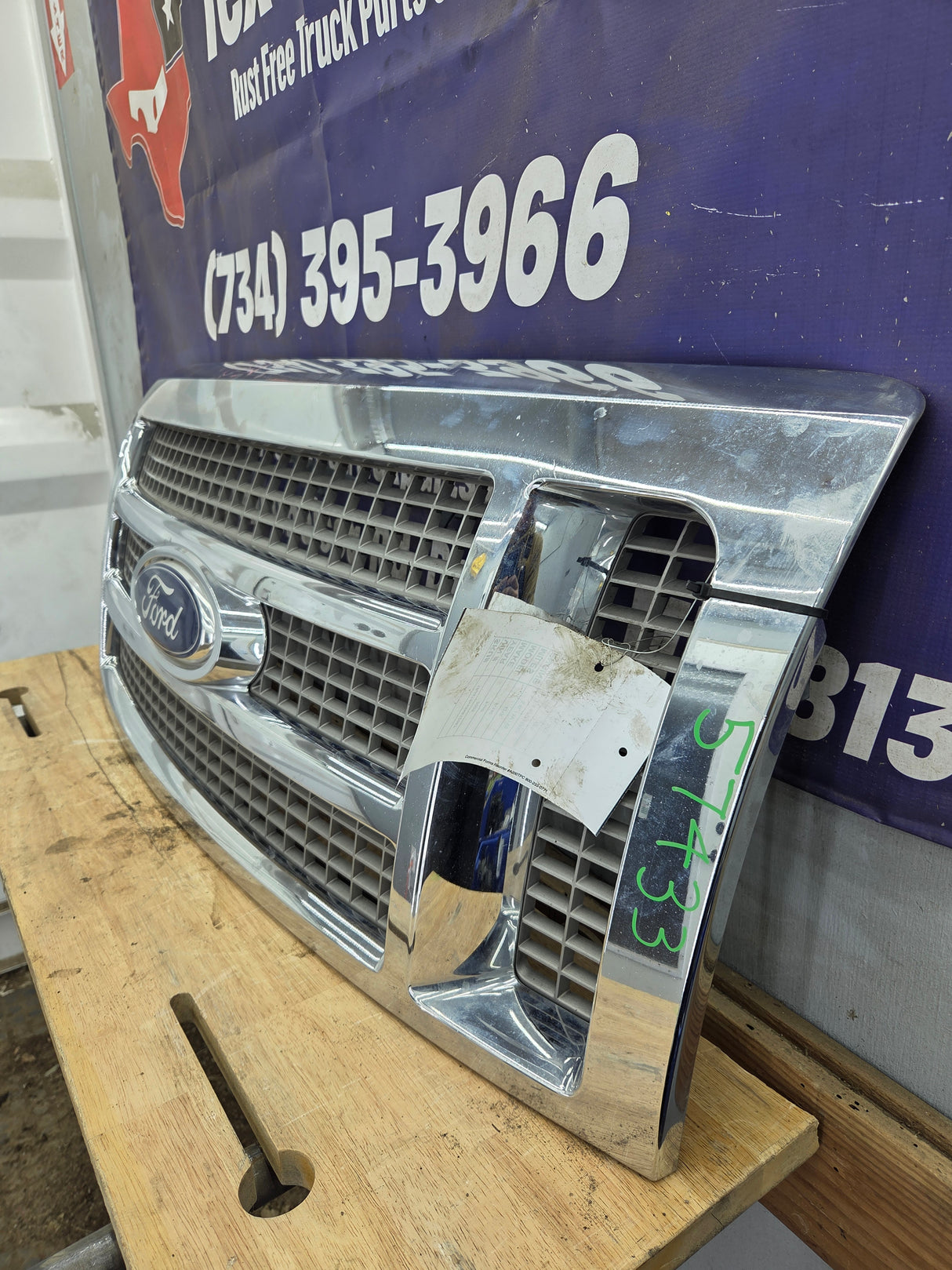 2009-2012 Ford F150 Grill XLT - Chrome 9L3Z8200D