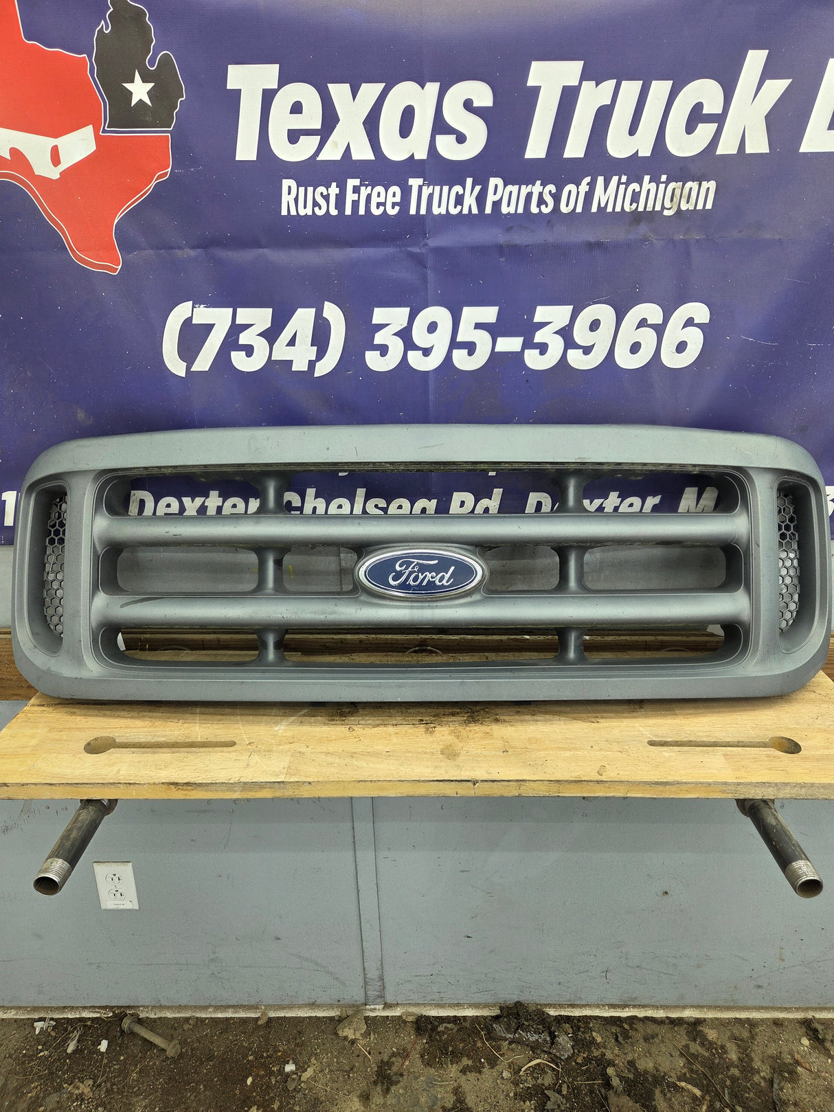 1999-2004 Ford Super Duty Excursion Grill F250 F350 F450 F550
