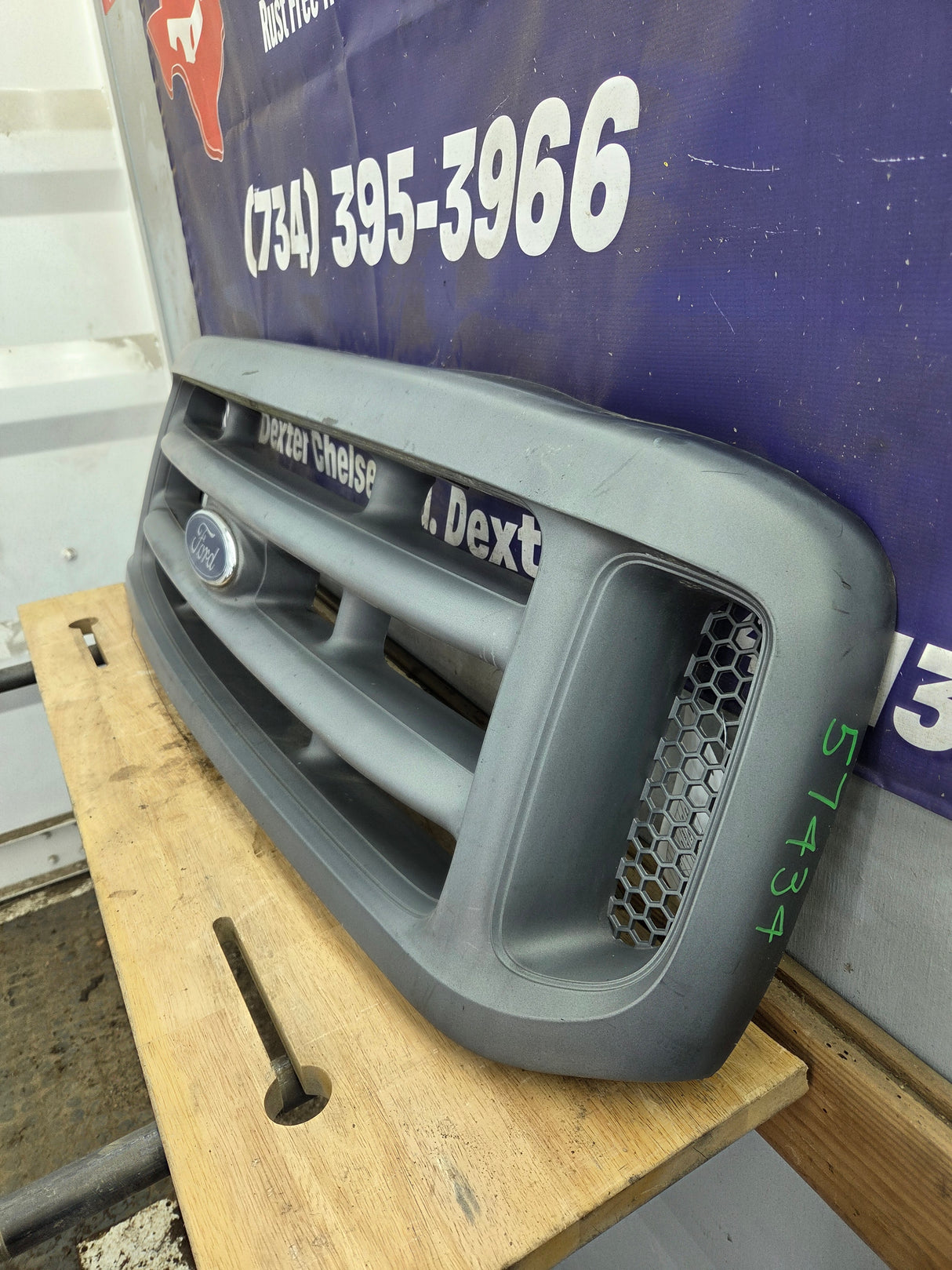 1999-2004 Ford Super Duty Excursion Grill F250 F350 F450 F550