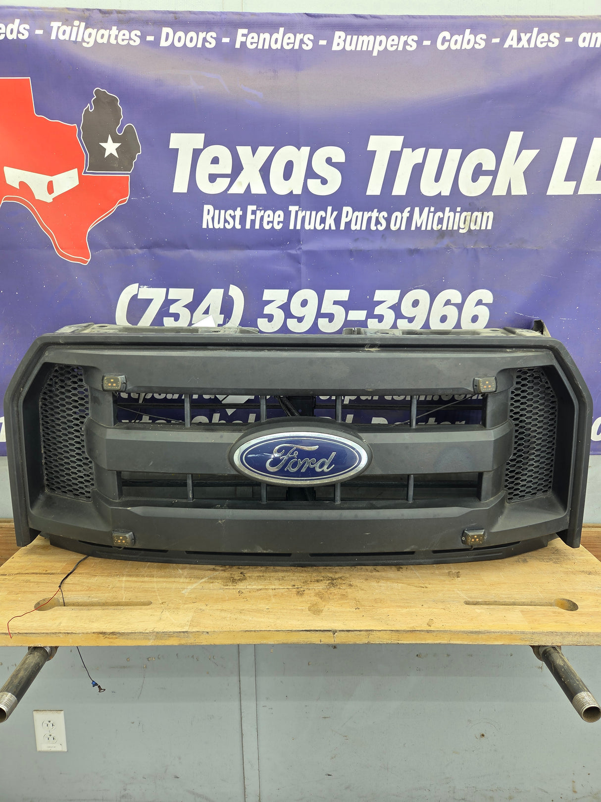 2015-2017 Ford F150 Grill W/Active Air Shutter - Matte Black FL3Z8200AA