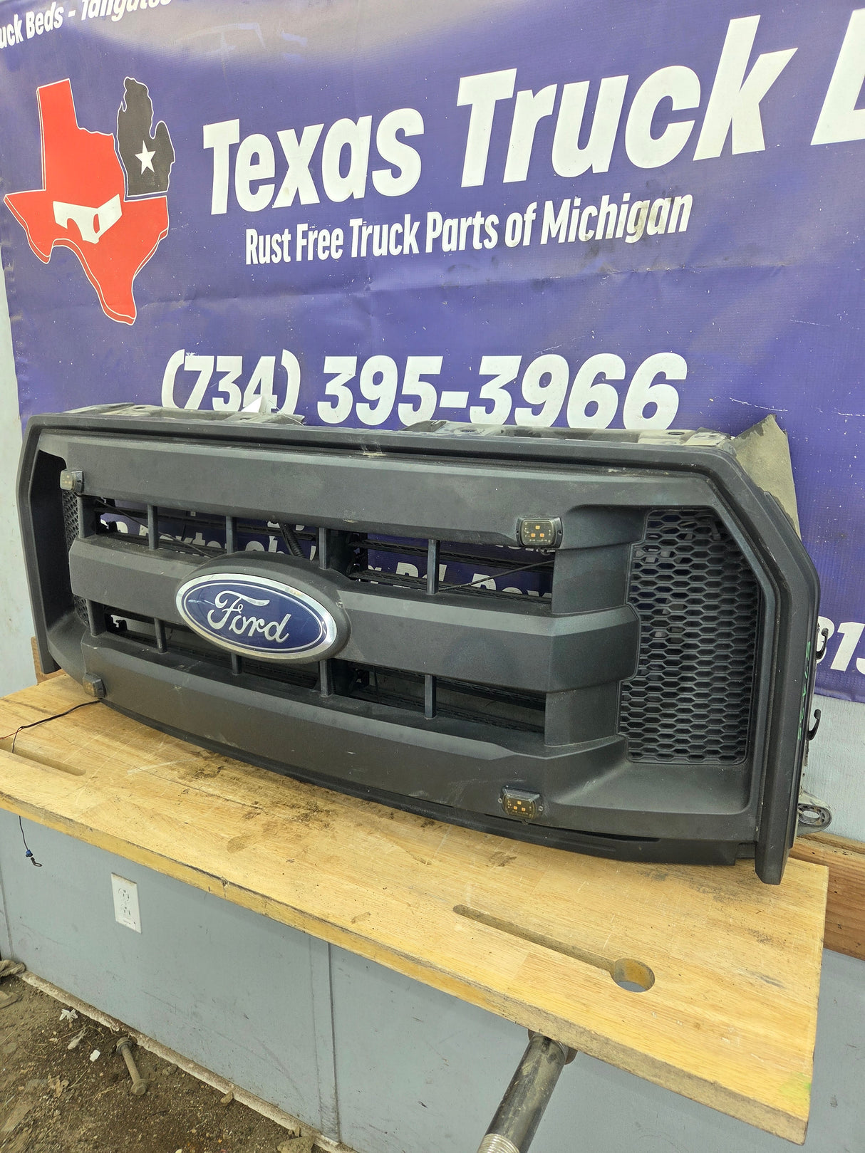 2015-2017 Ford F150 Grill W/Active Air Shutter - Matte Black FL3Z8200AA