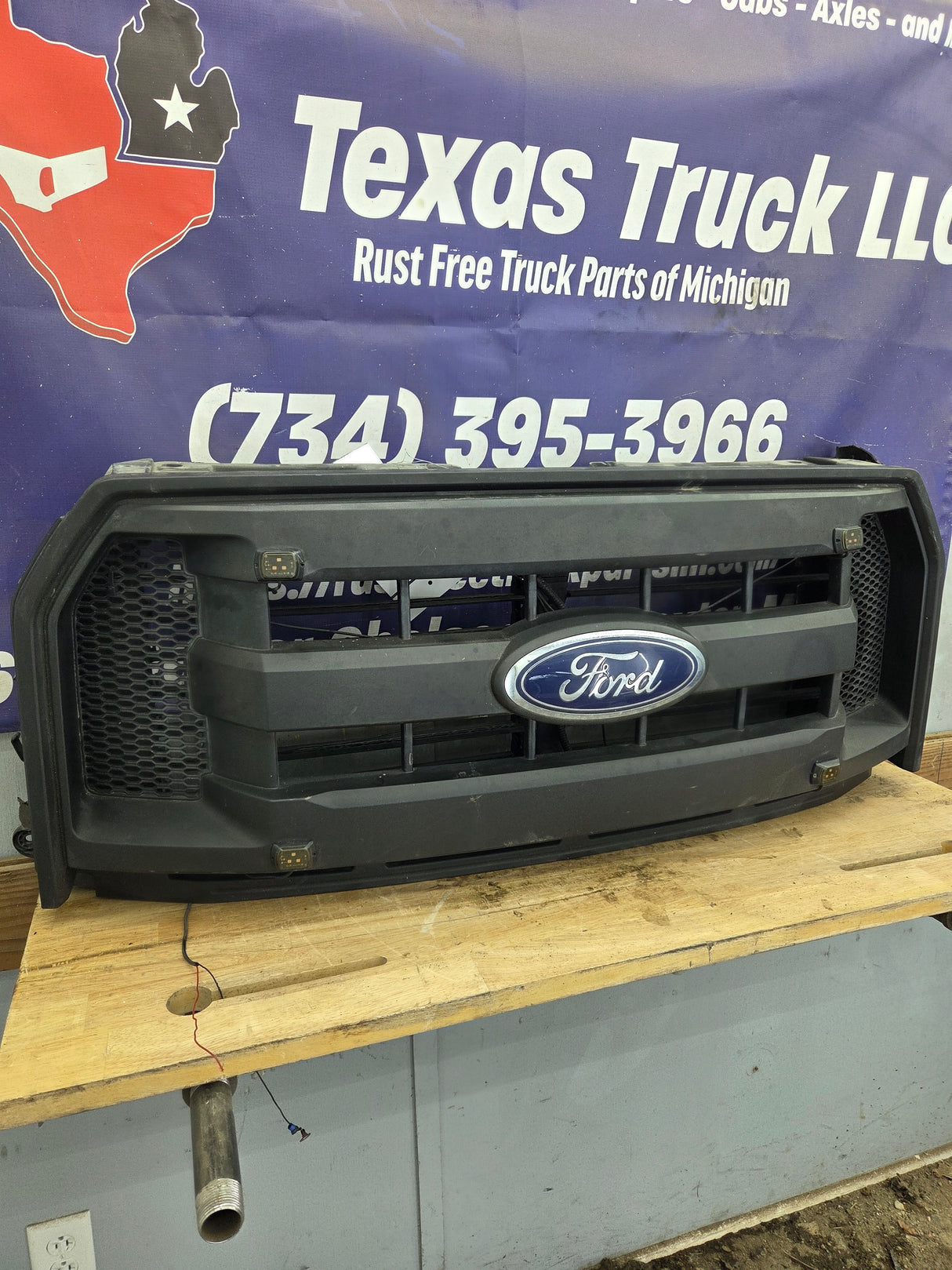 2015-2017 Ford F150 Grill W/Active Air Shutter - Matte Black FL3Z8200AA