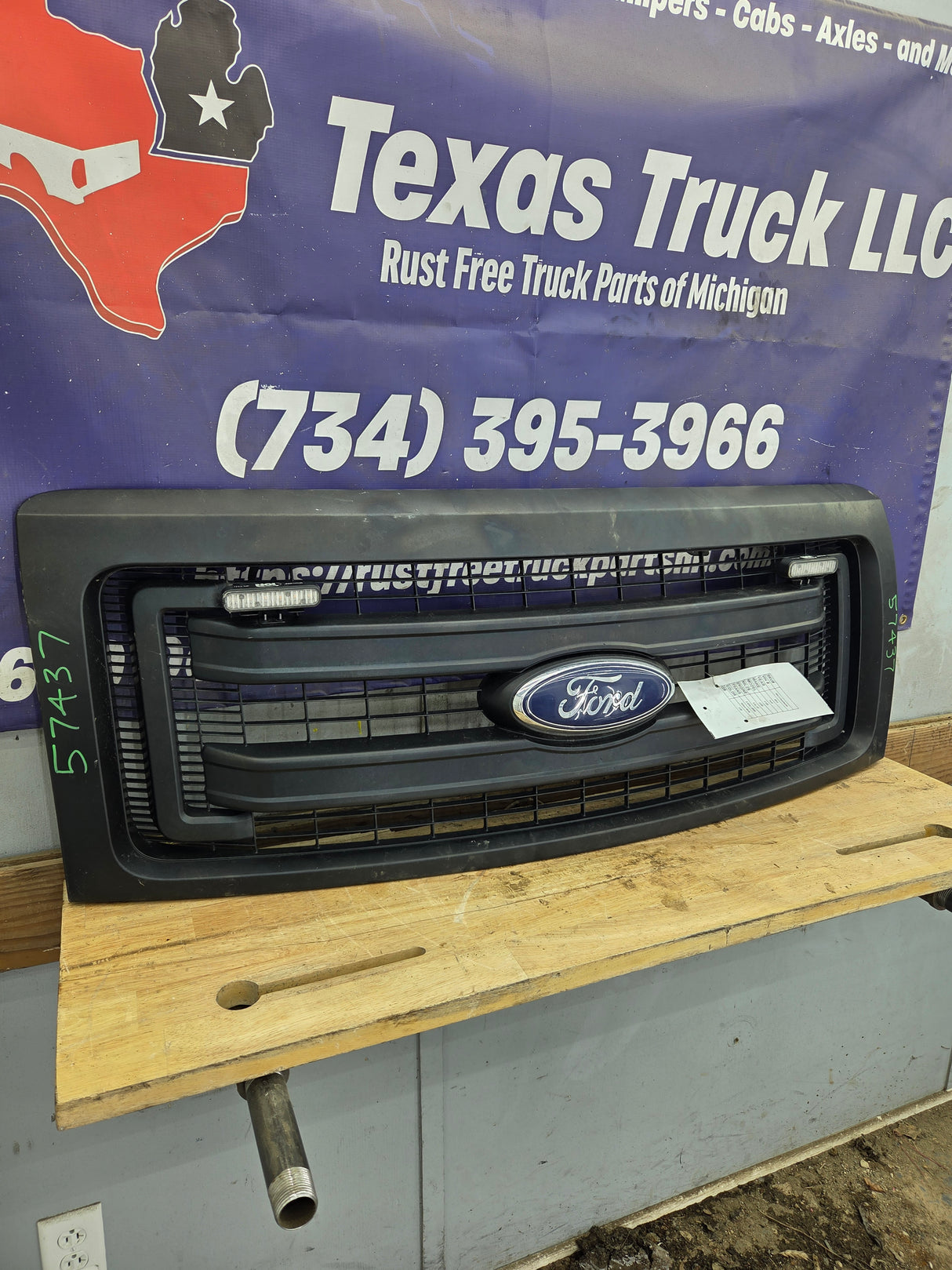 2013-2014 Ford F150 Grill - Matte Black DL3Z8200CA