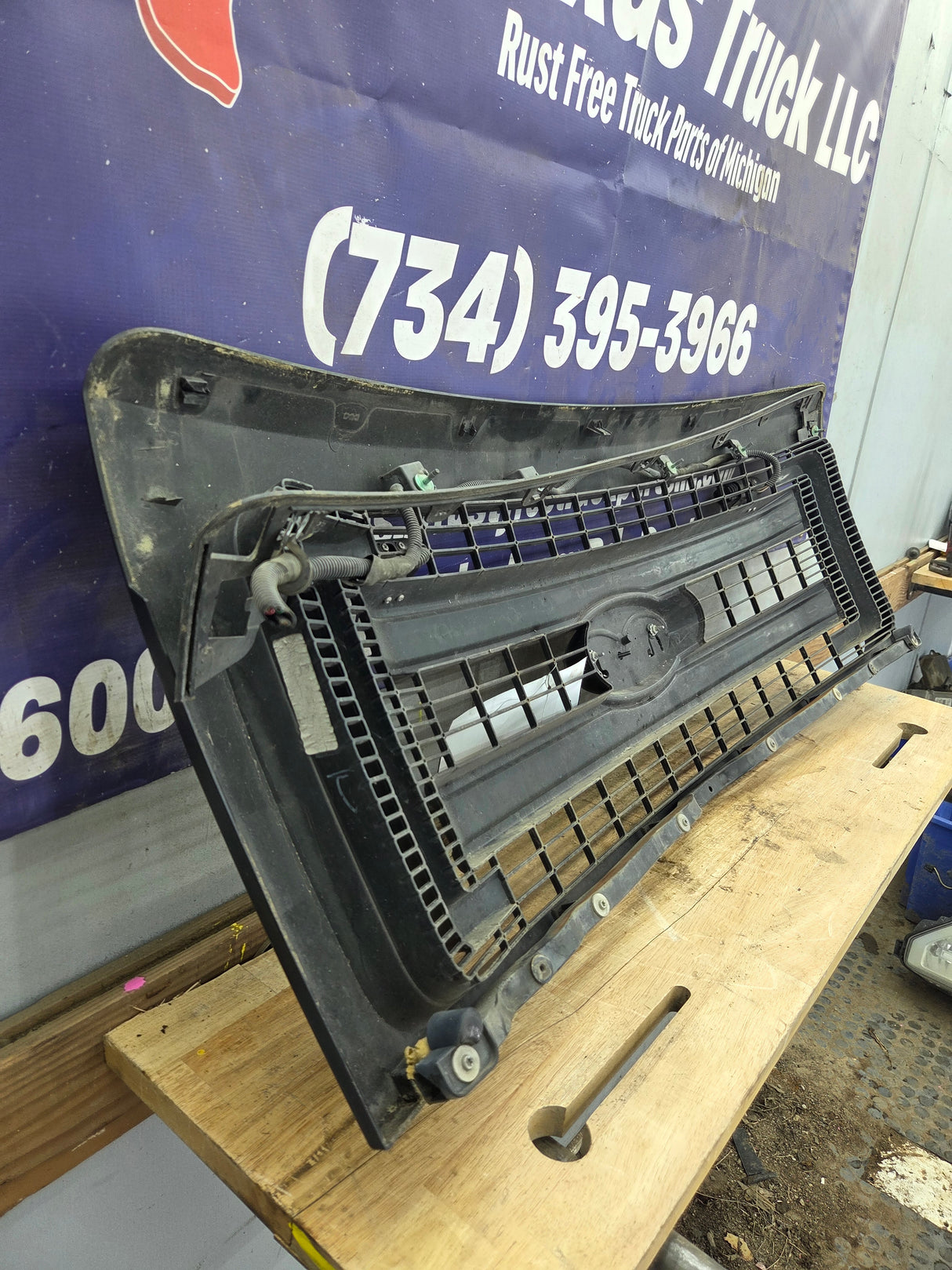 2013-2014 Ford F150 Grill - Matte Black DL3Z8200CA