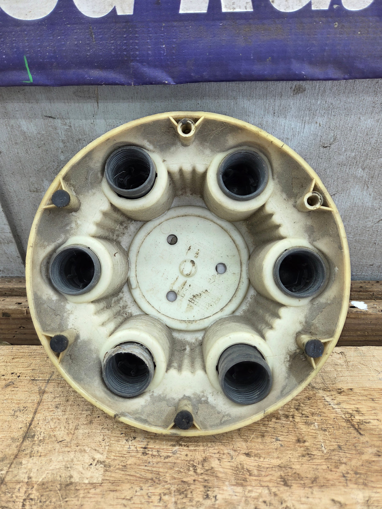 1999-2014 OEM Chevrolet Silverado  Wheel Center Hub Cap Lug Cover 9596661