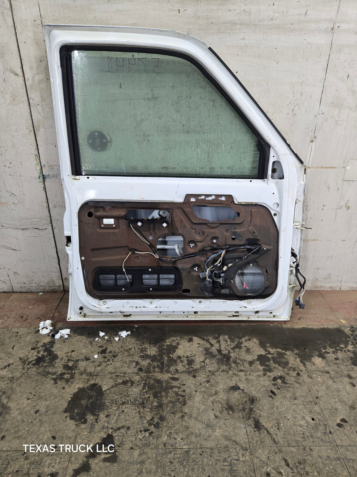 1988-2000 Chevrolet Silverado Suburban GMC Sierra LH Front Driver Door - White