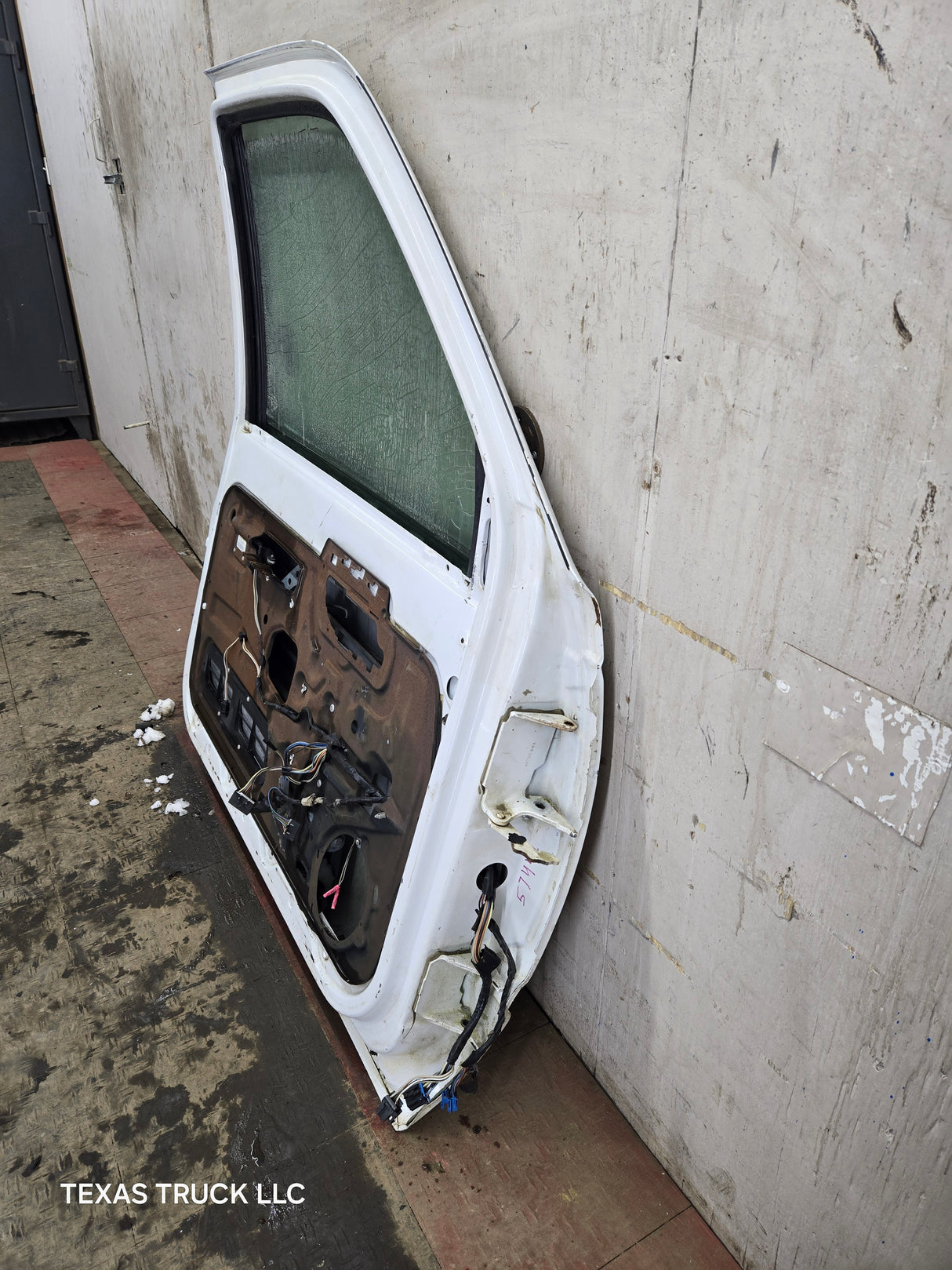 1988-2000 Chevrolet Silverado Suburban GMC Sierra LH Front Driver Door - White