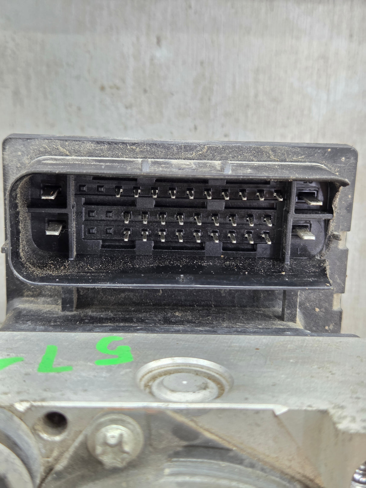 2007 Ford F150 ABS Pump Module Control Assembly - 7L34-2C346-A