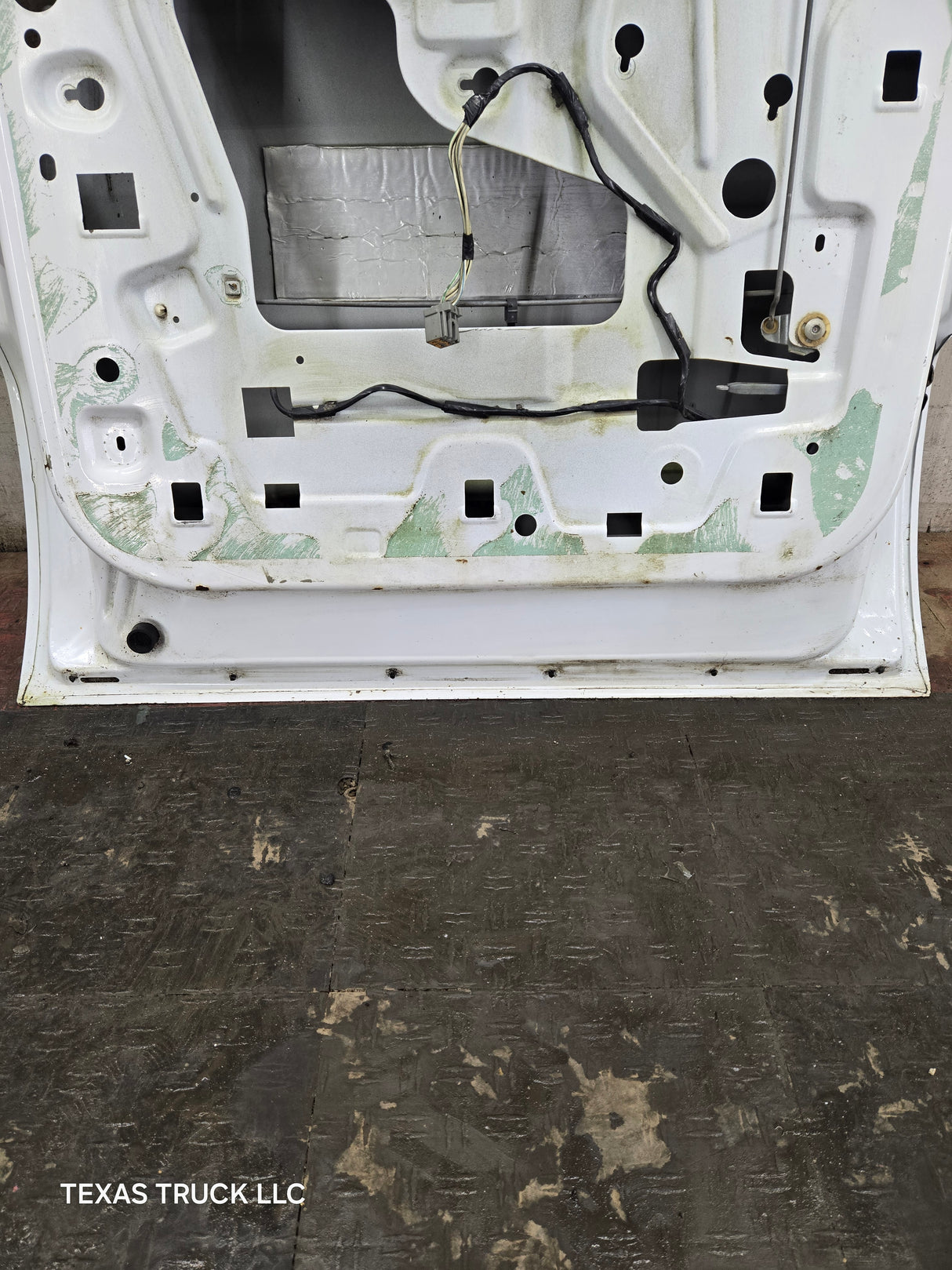 1999-2011 Ford Super Duty LH Driver Side Rear Crew Cab Door F250 F350 F450 F550