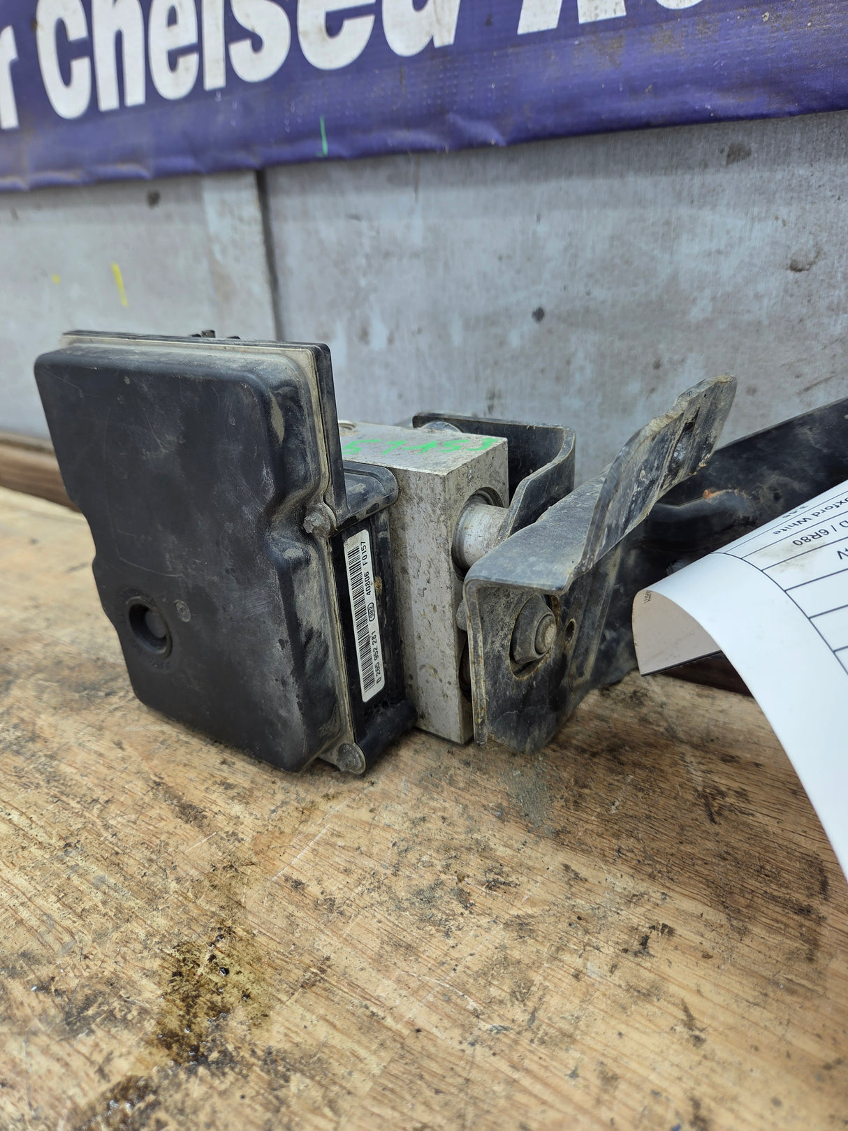 2013-2014 Ford F150 ABS Pump Module Control Assembly 4X4 - DL34-2C405-B