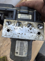 2013-2014 Ford F150 ABS Pump Module Control Assembly 4X4 - DL34-2C405-B