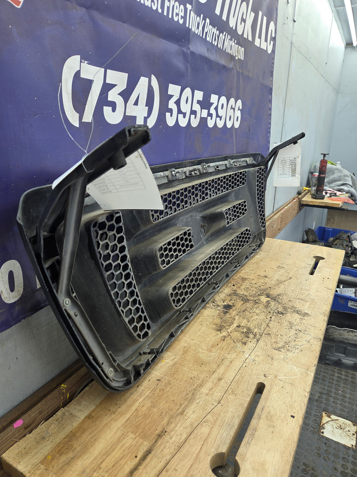 2004-2008 Ford F150 Grill XL - Black 5L3Z8200EA