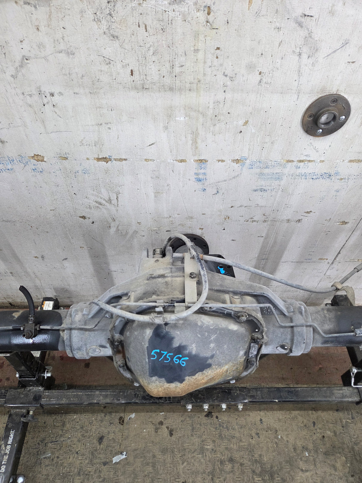 2004-2008 Ford F150 10.25" 7 lug Rear Axle 4.10 Gear Ratio