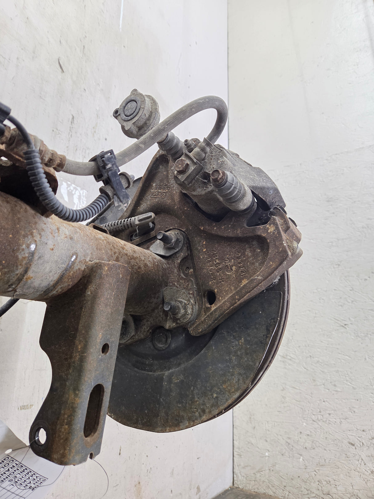 2009-2011 Ford F150 9.75" Rear Axle 3.73 Gear Ratio Limited Slip
