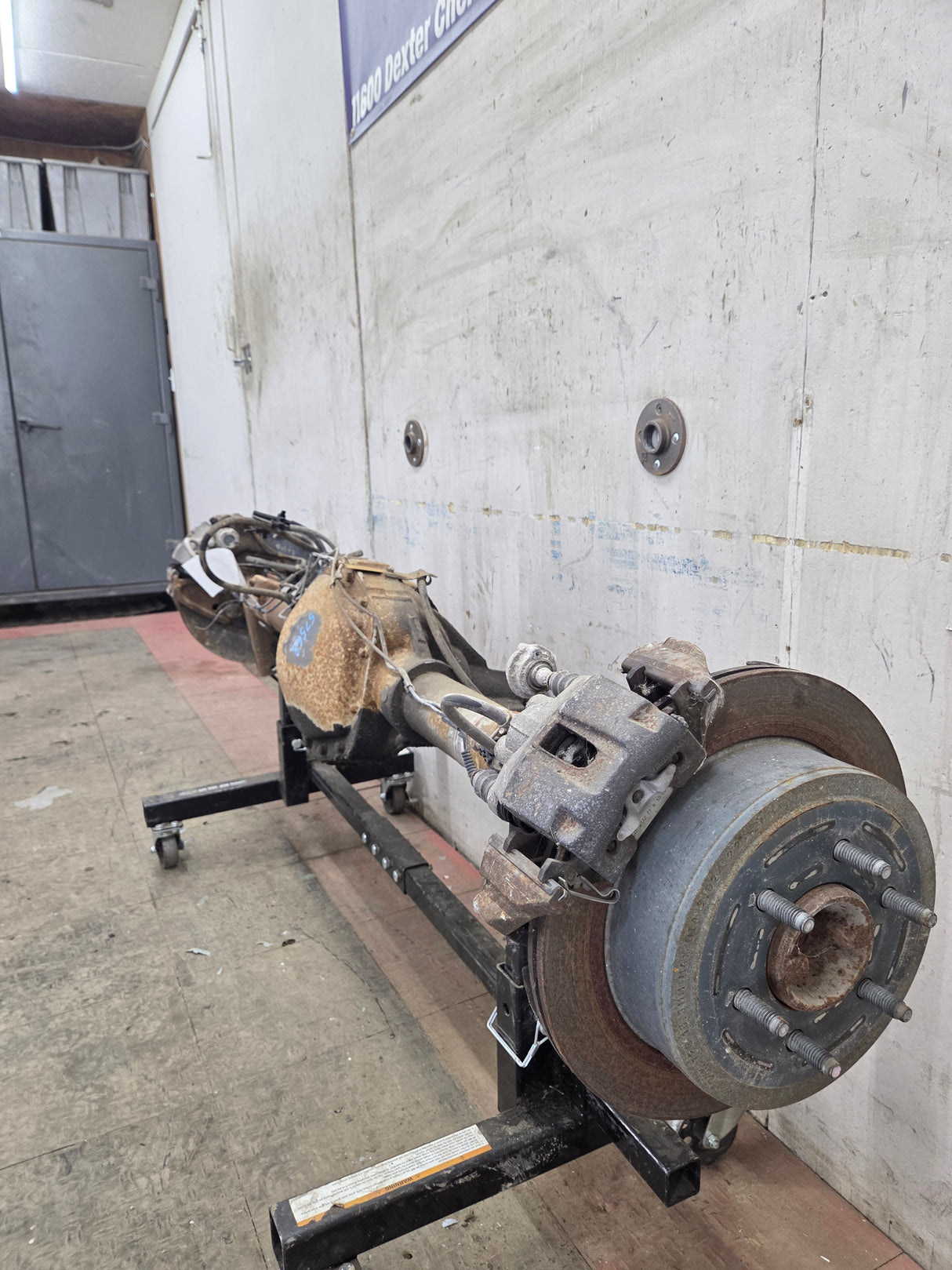 2009-2011 Ford F150 9.75" Rear Axle 3.73 Gear Ratio Limited Slip