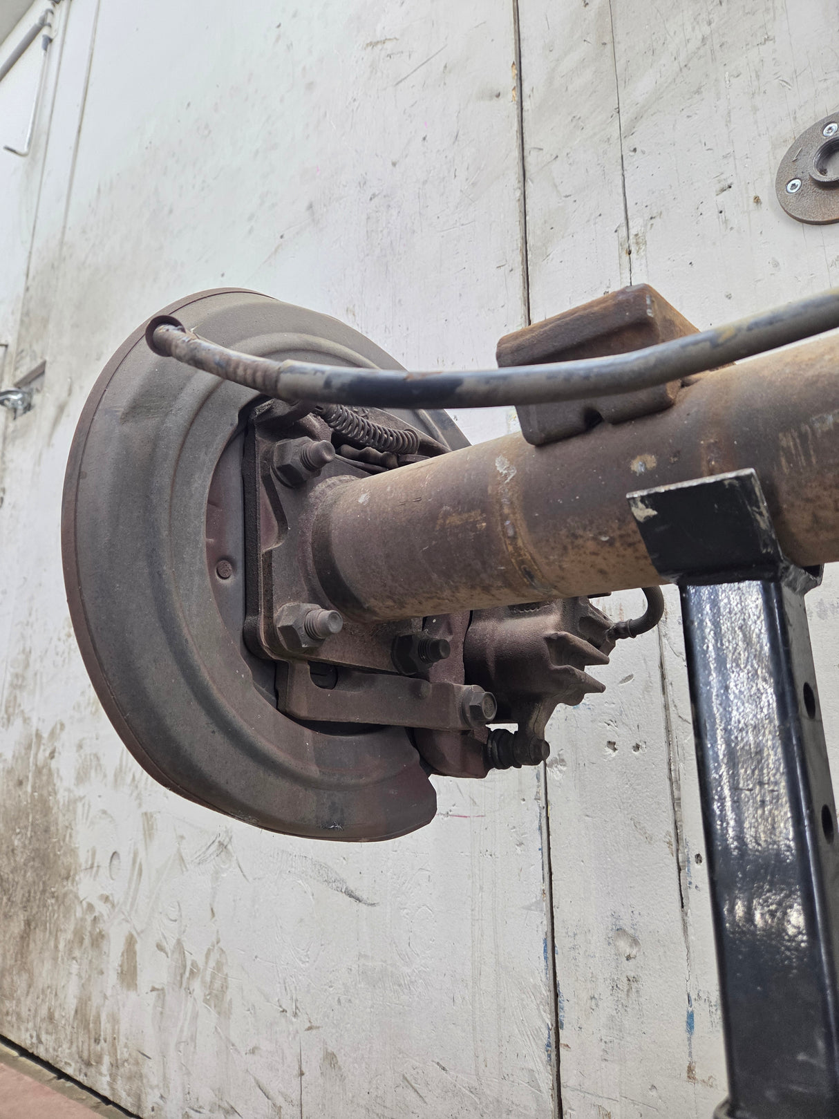 1999-2001 Ford Super Duty F250 F350 SRW Rear Axle 3.73 Ratio