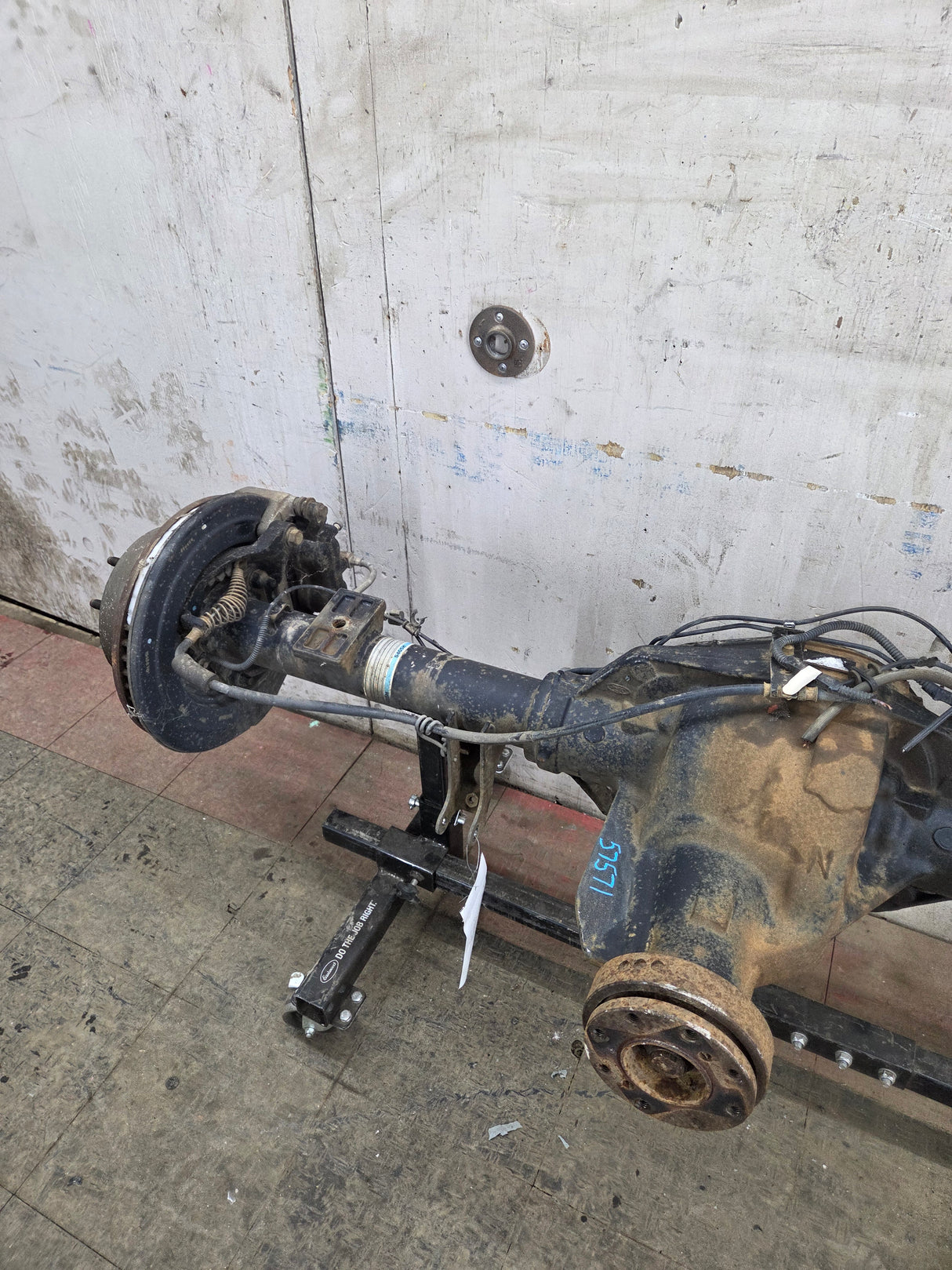 2013-2016 Ford Super Duty F250 F350 Rear Axle 3.73 Gear Ratio Electronic Locker