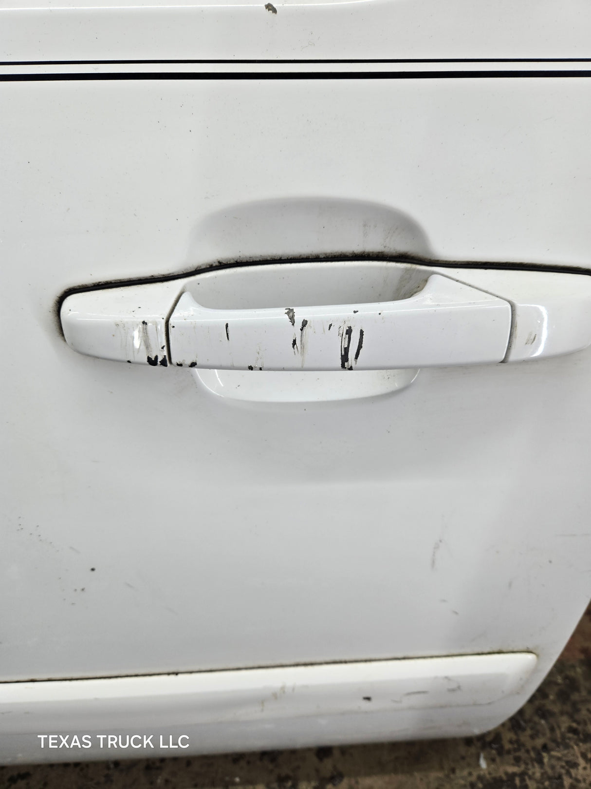 2007-2013 Chevrolet Silverado / GMC Sierra 1500 2500 3500 HD Crew Cab LH Driver Side Rear Door