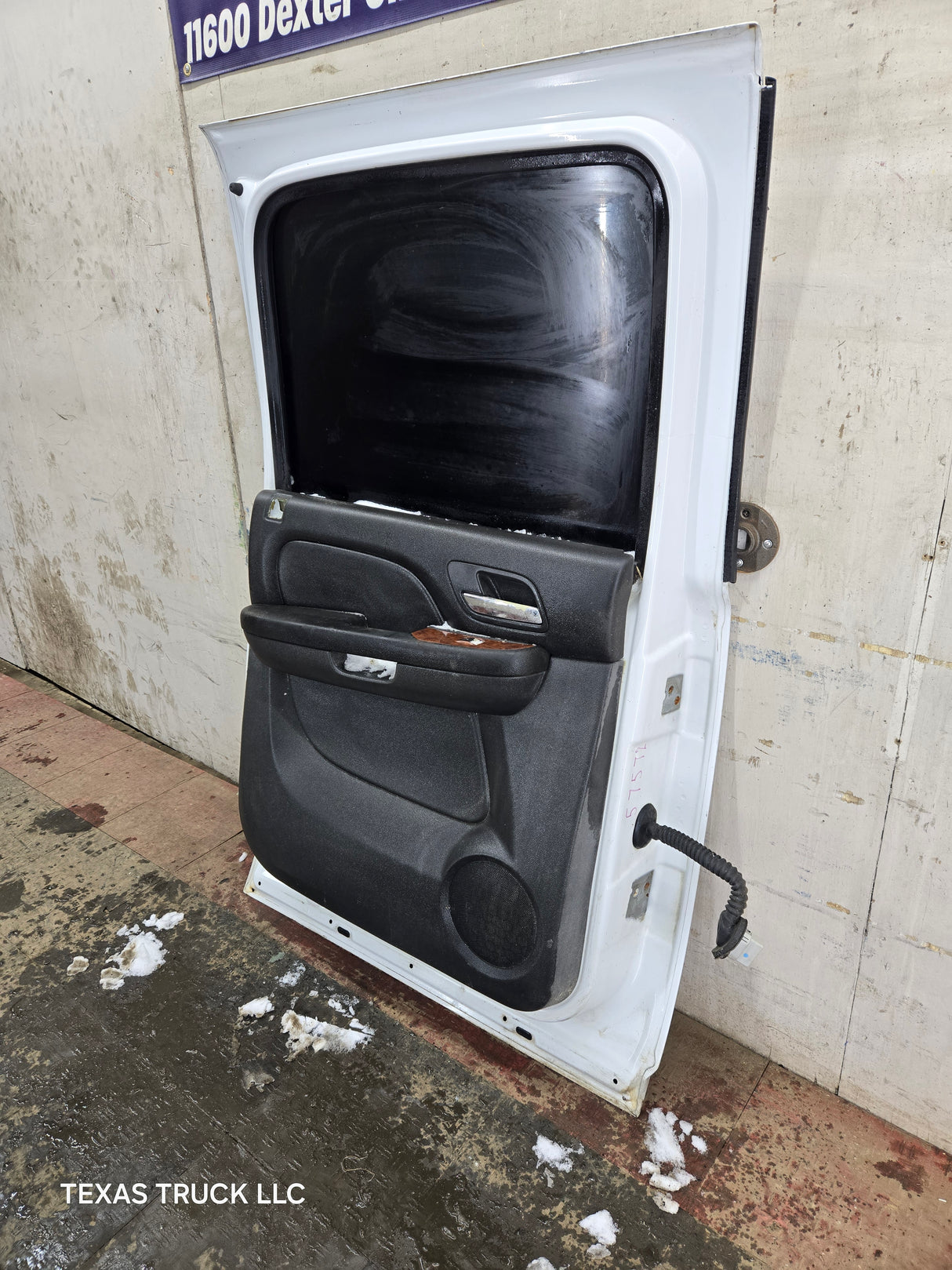 2007-2013 Chevrolet Silverado / GMC Sierra 1500 2500 3500 HD Crew Cab LH Driver Side Rear Door